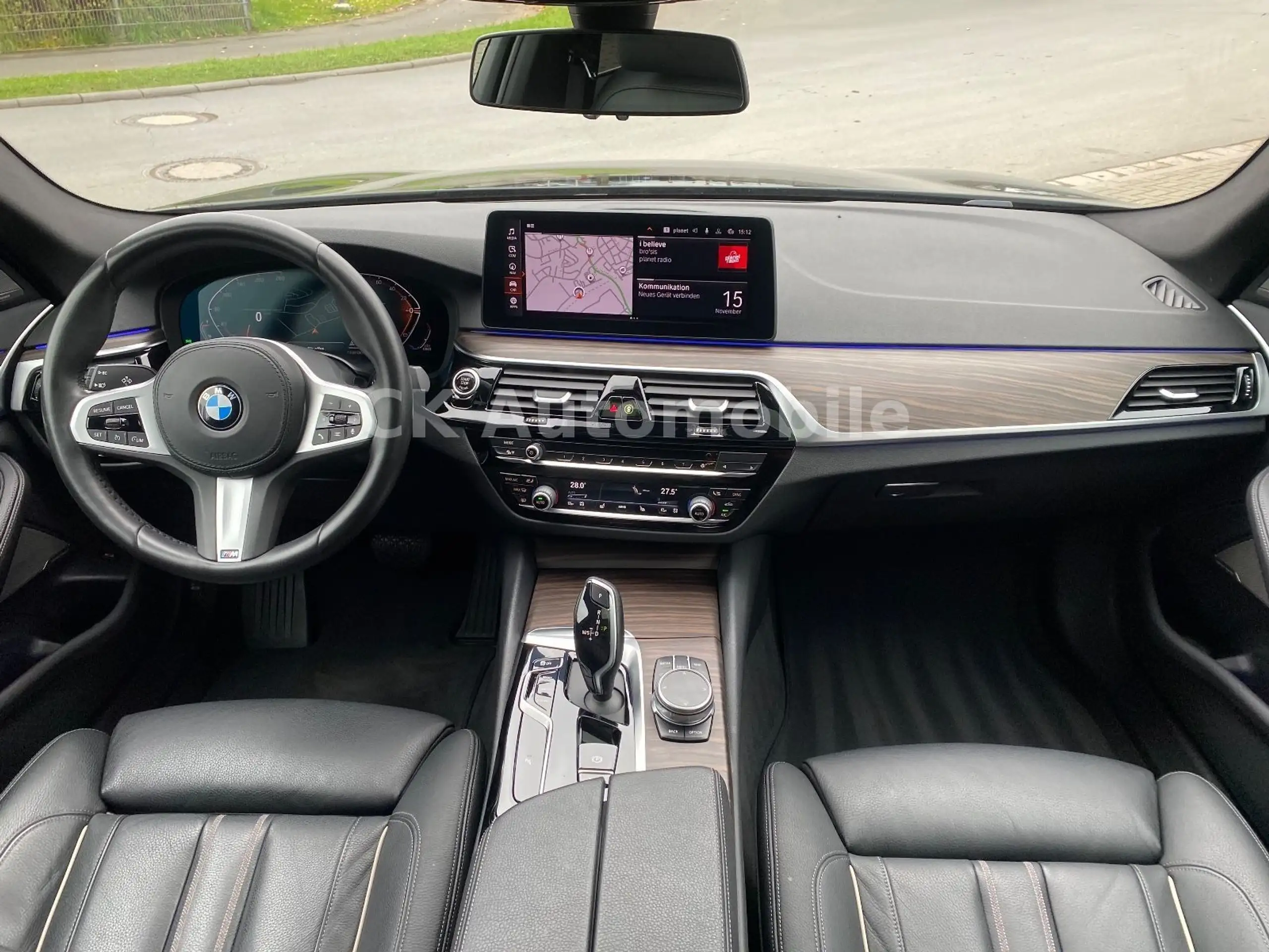 BMW - 530