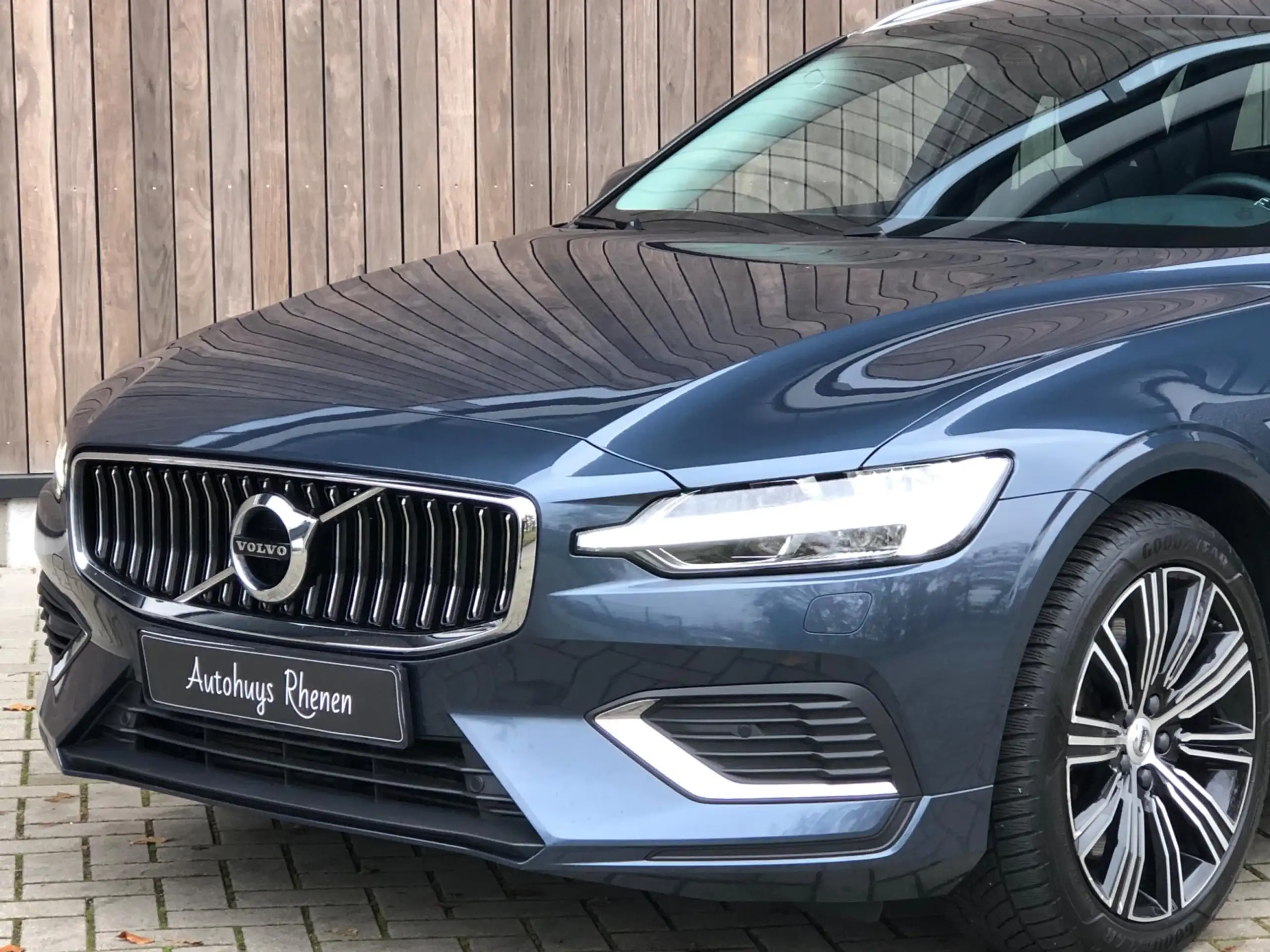 Volvo - V60