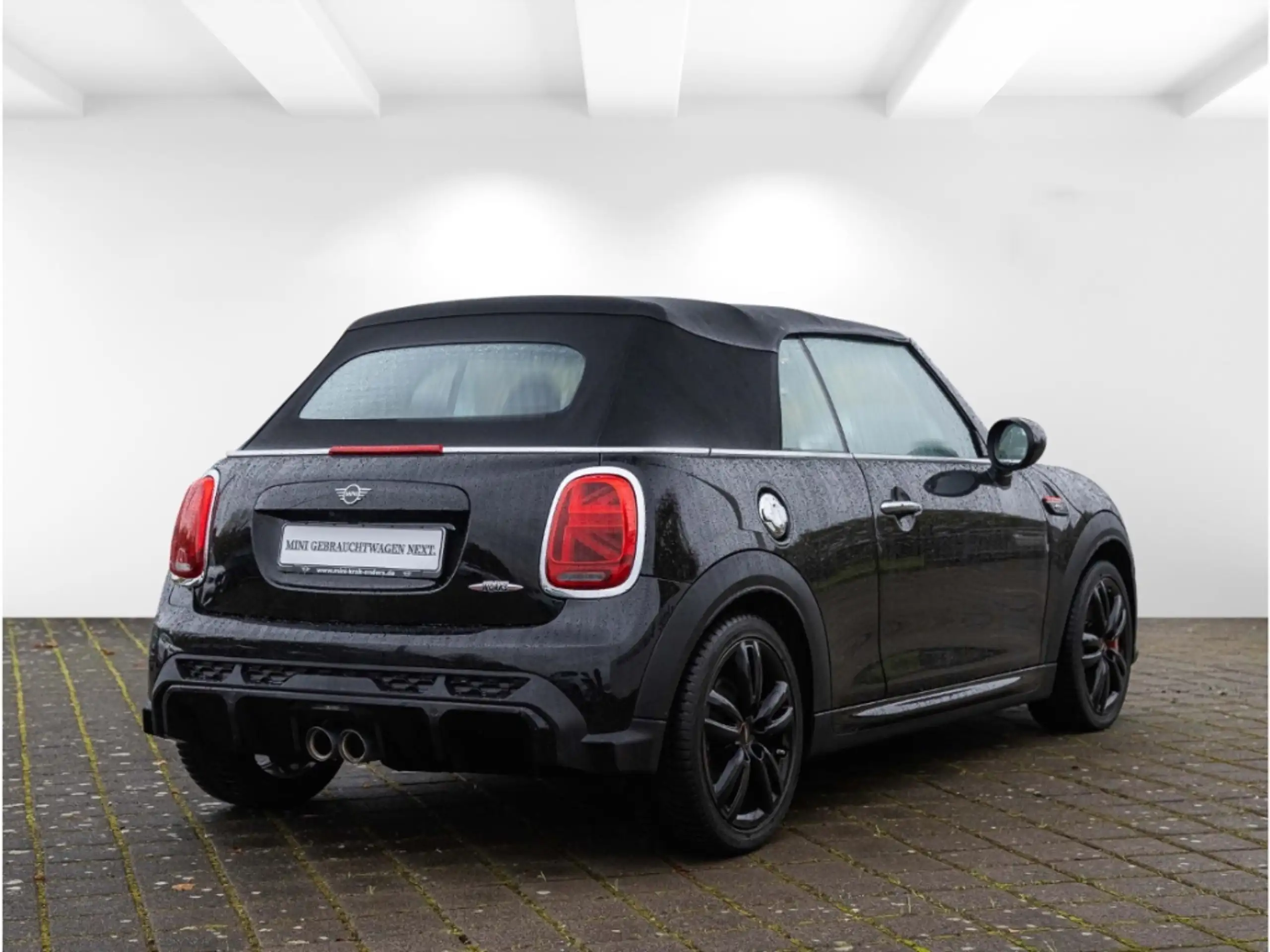 MINI - John Cooper Works Cabrio