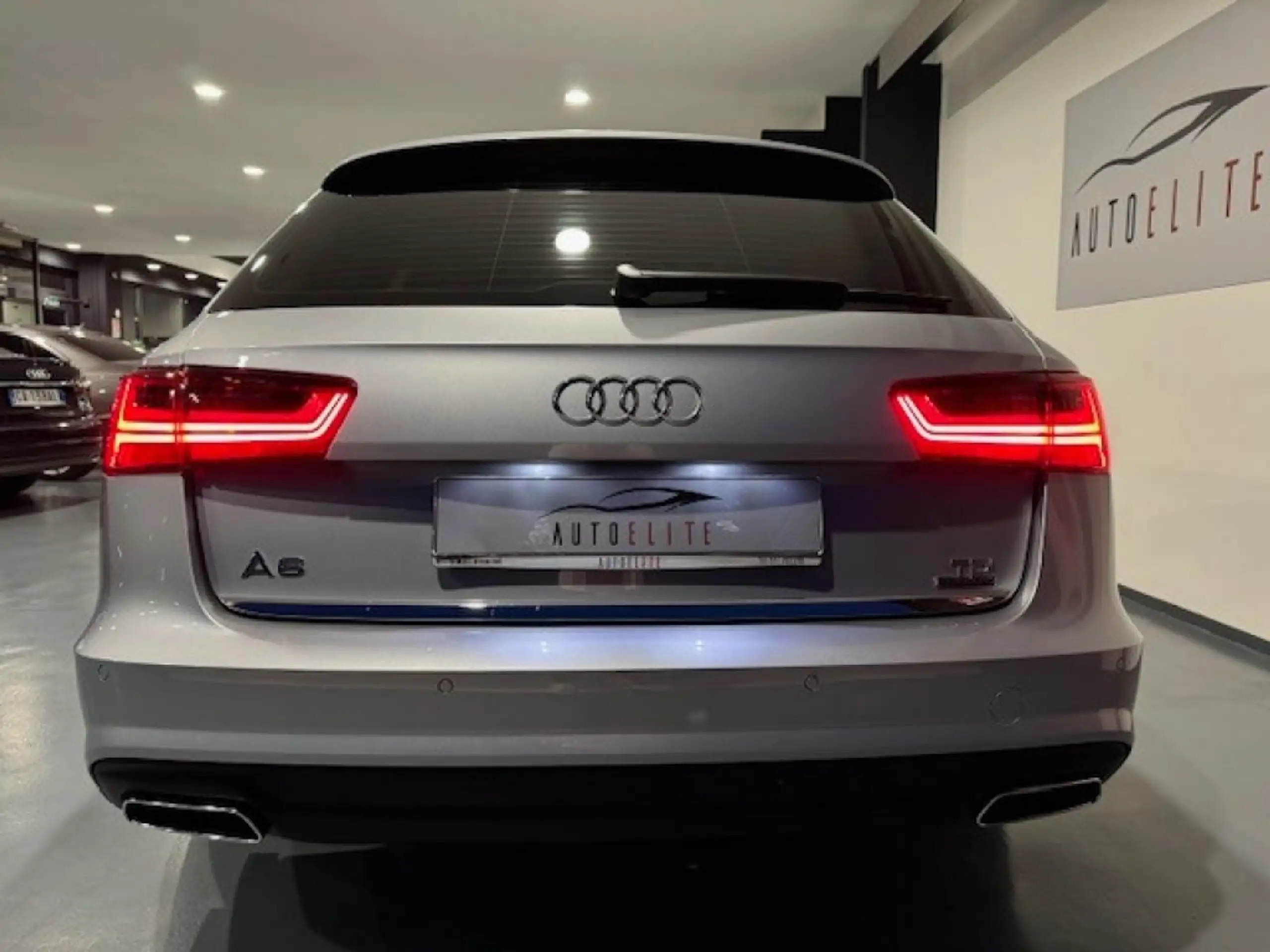 Audi - A6