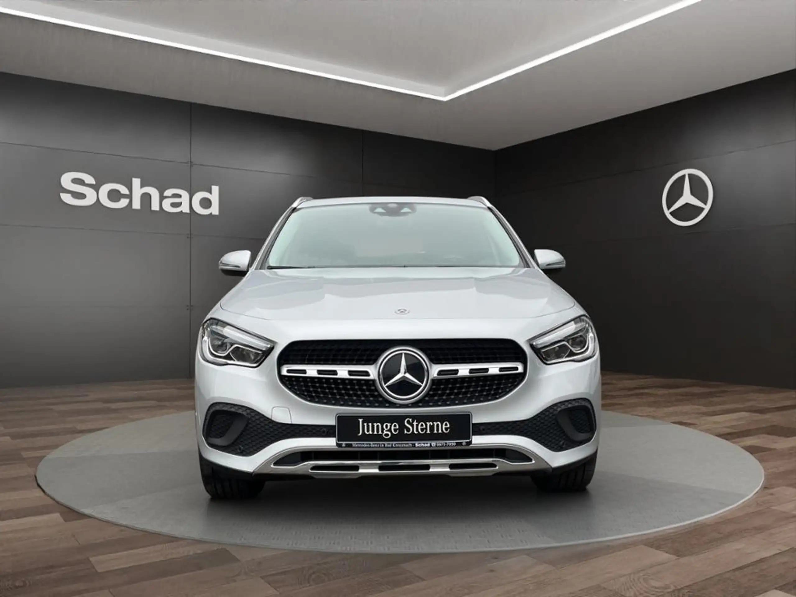 Mercedes-Benz - GLA 200