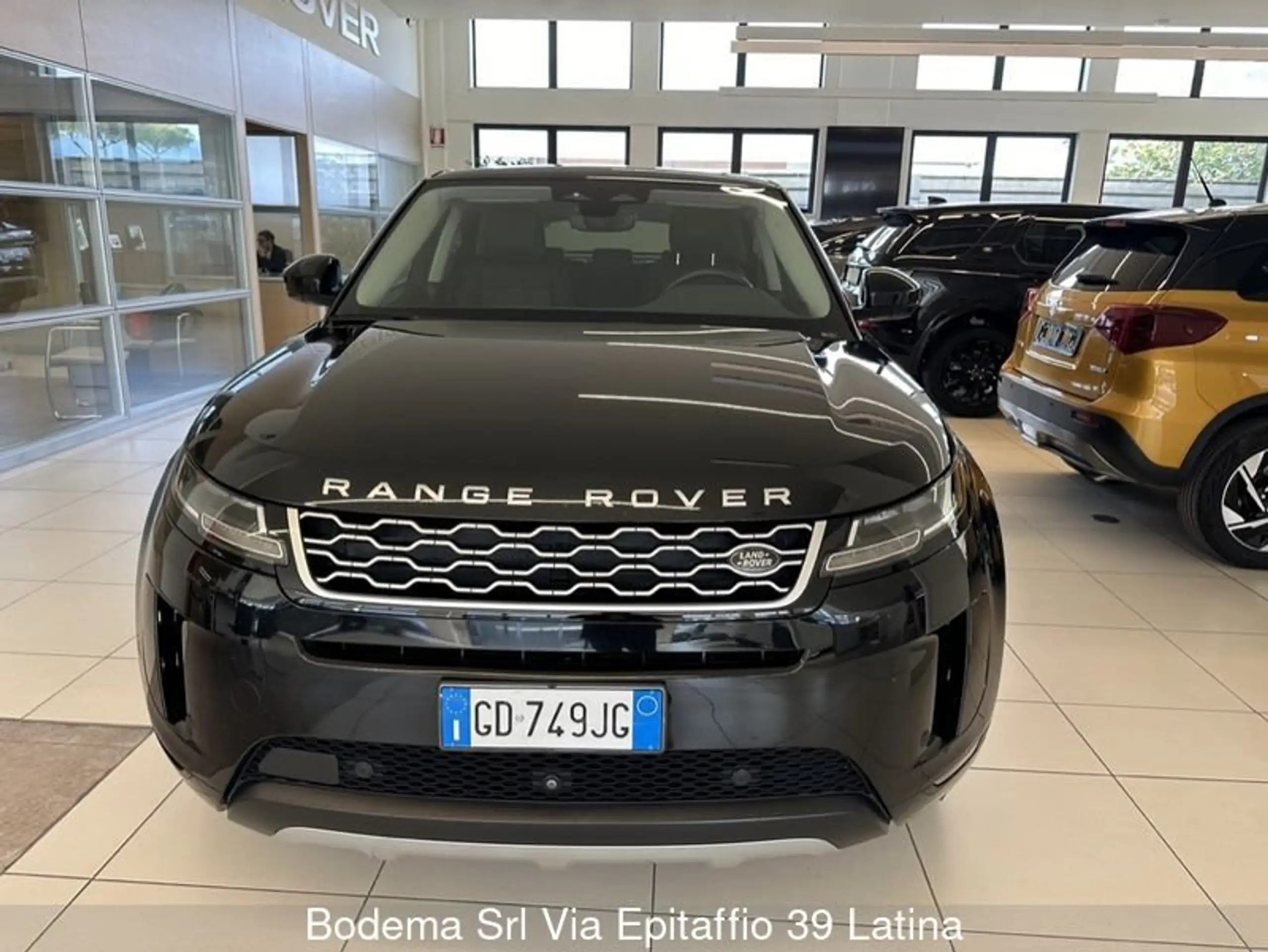 Land Rover - Range Rover Evoque