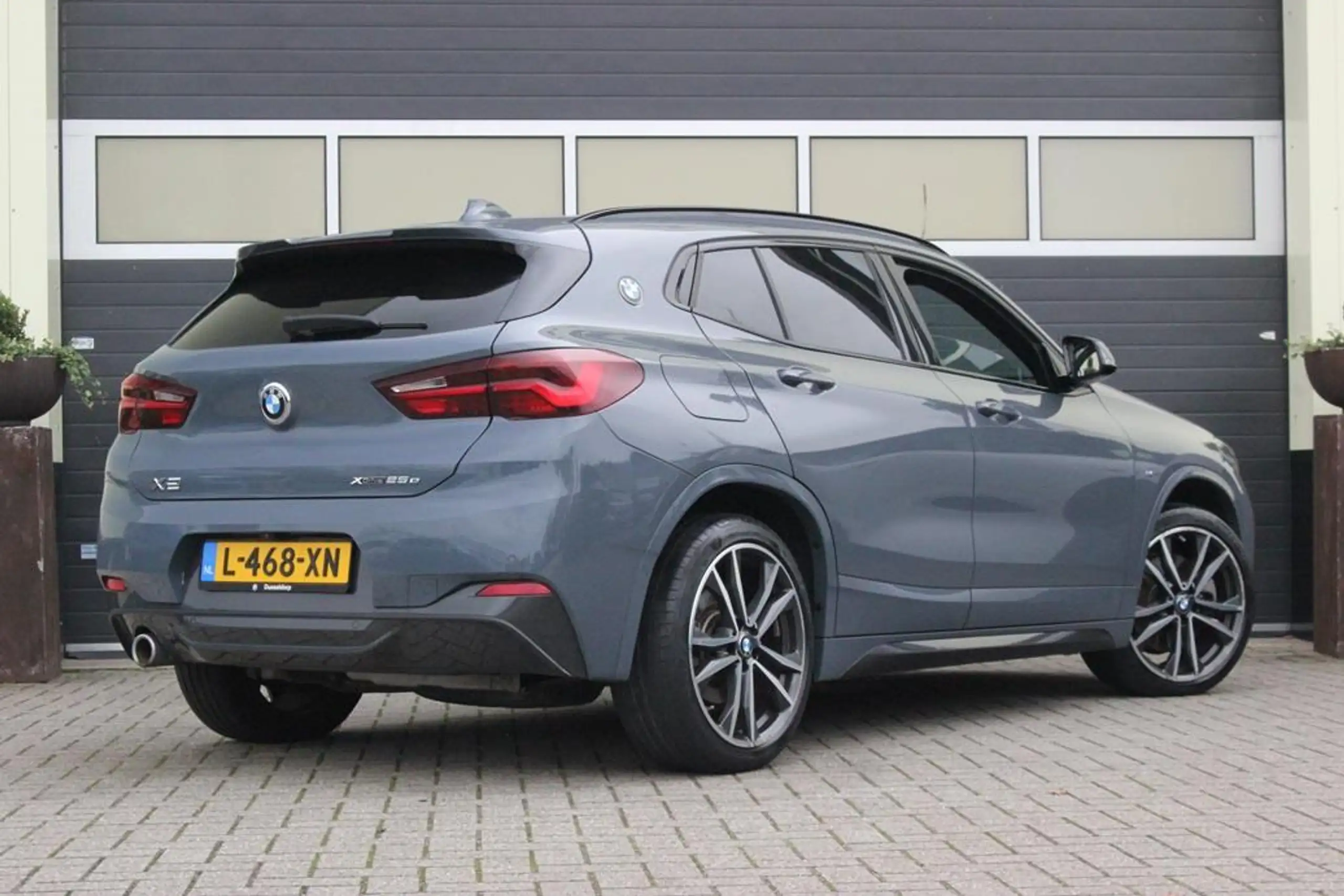 BMW - X2