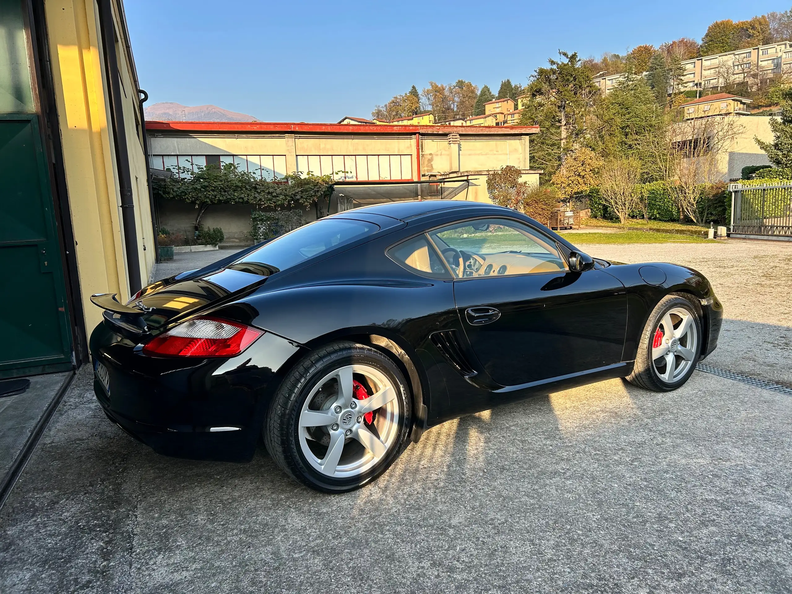 Porsche - Cayman