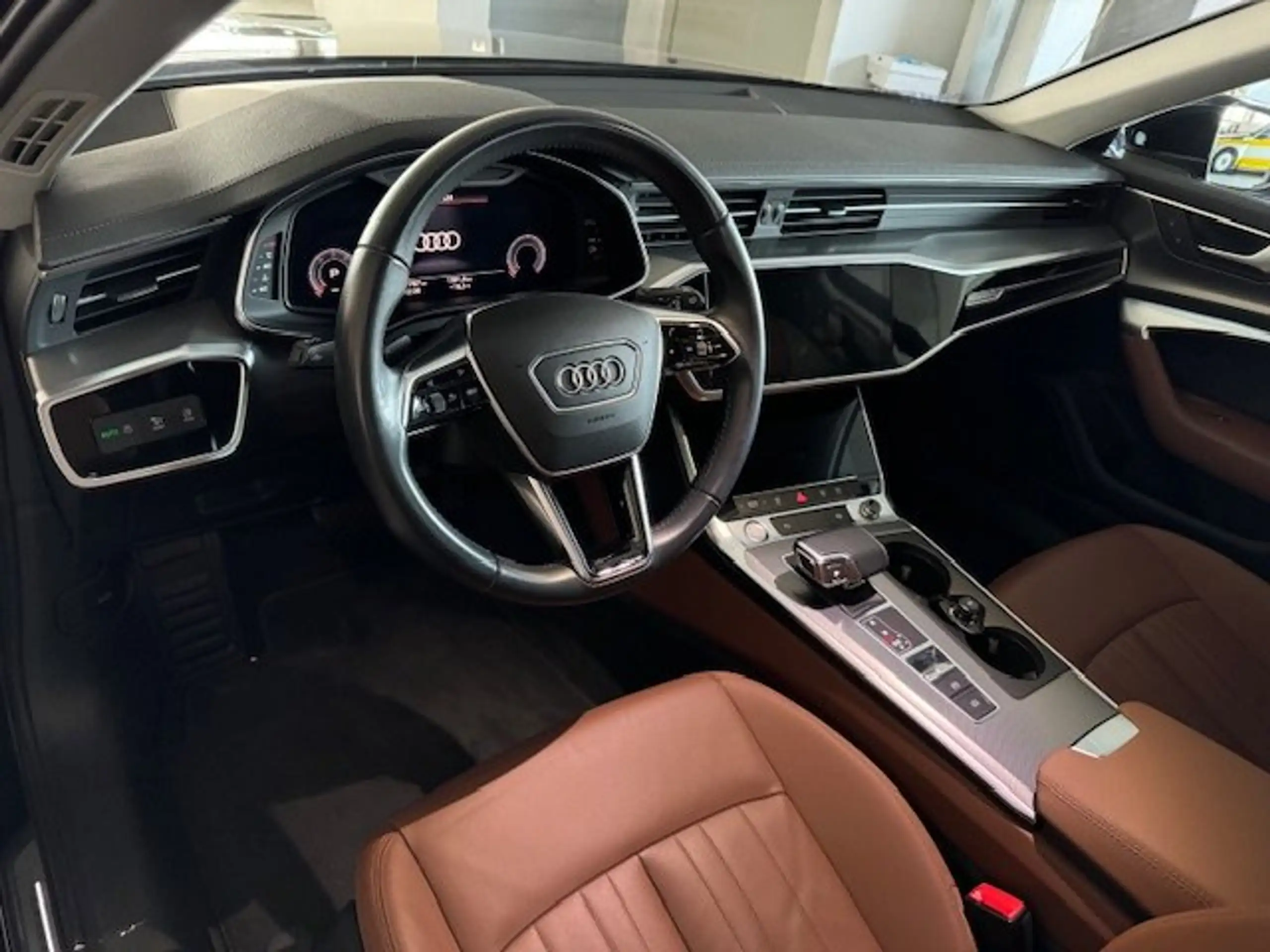 Audi - A6