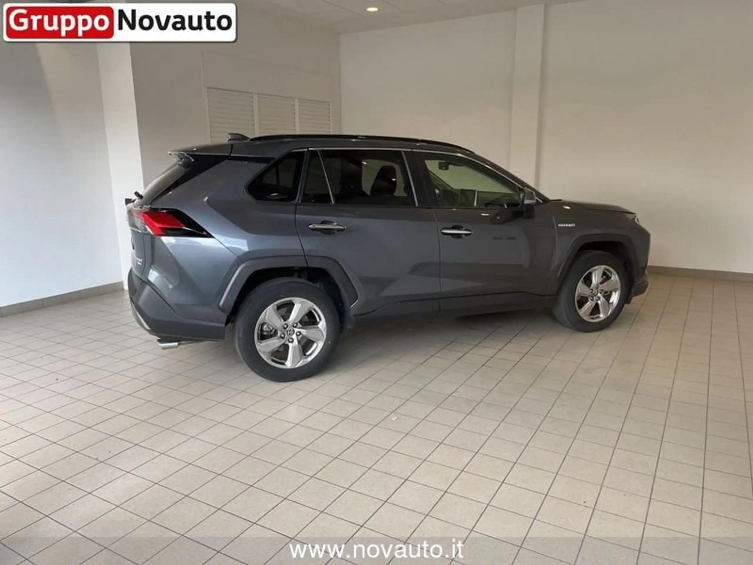 Toyota - RAV 4