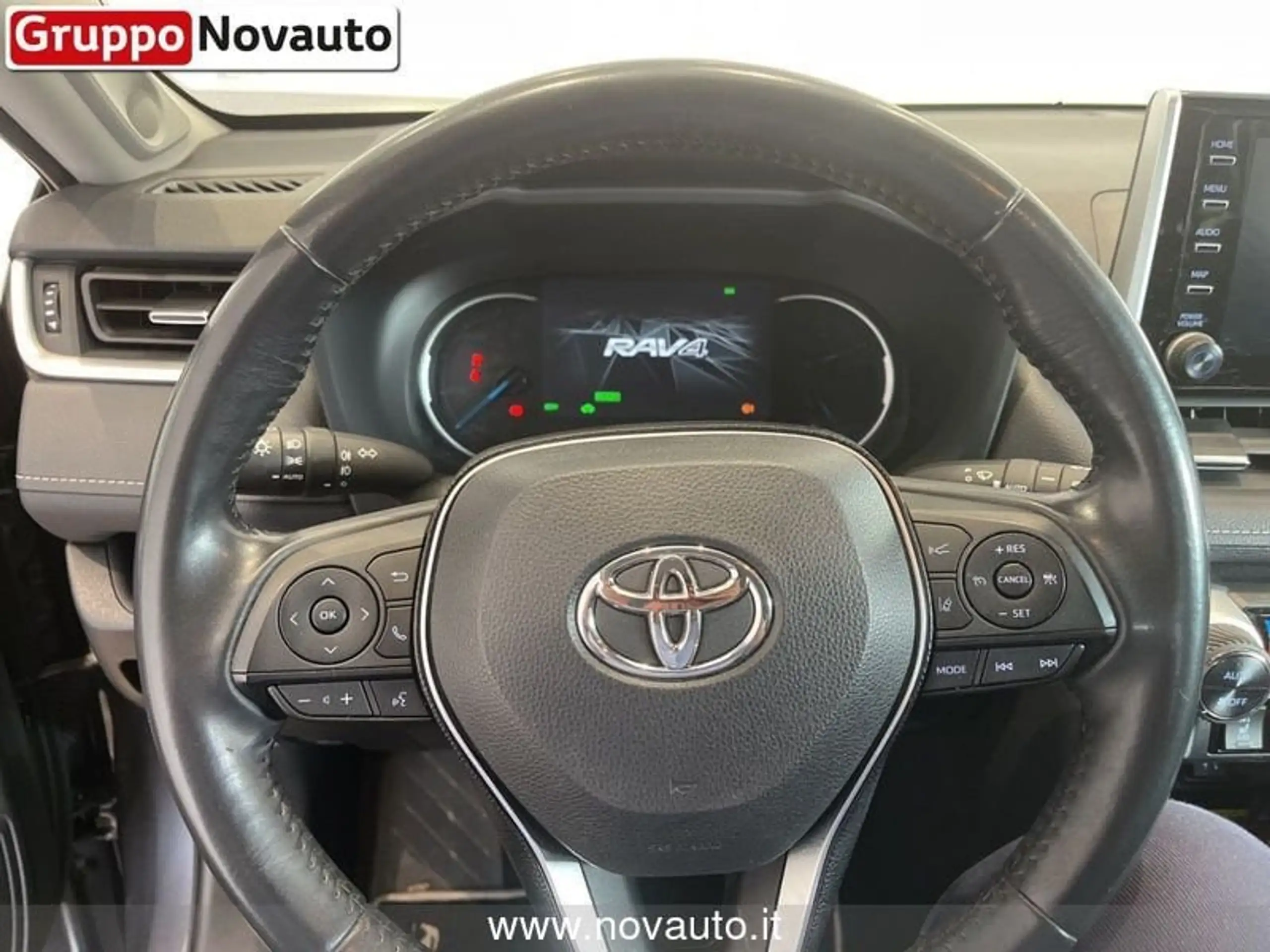 Toyota - RAV 4