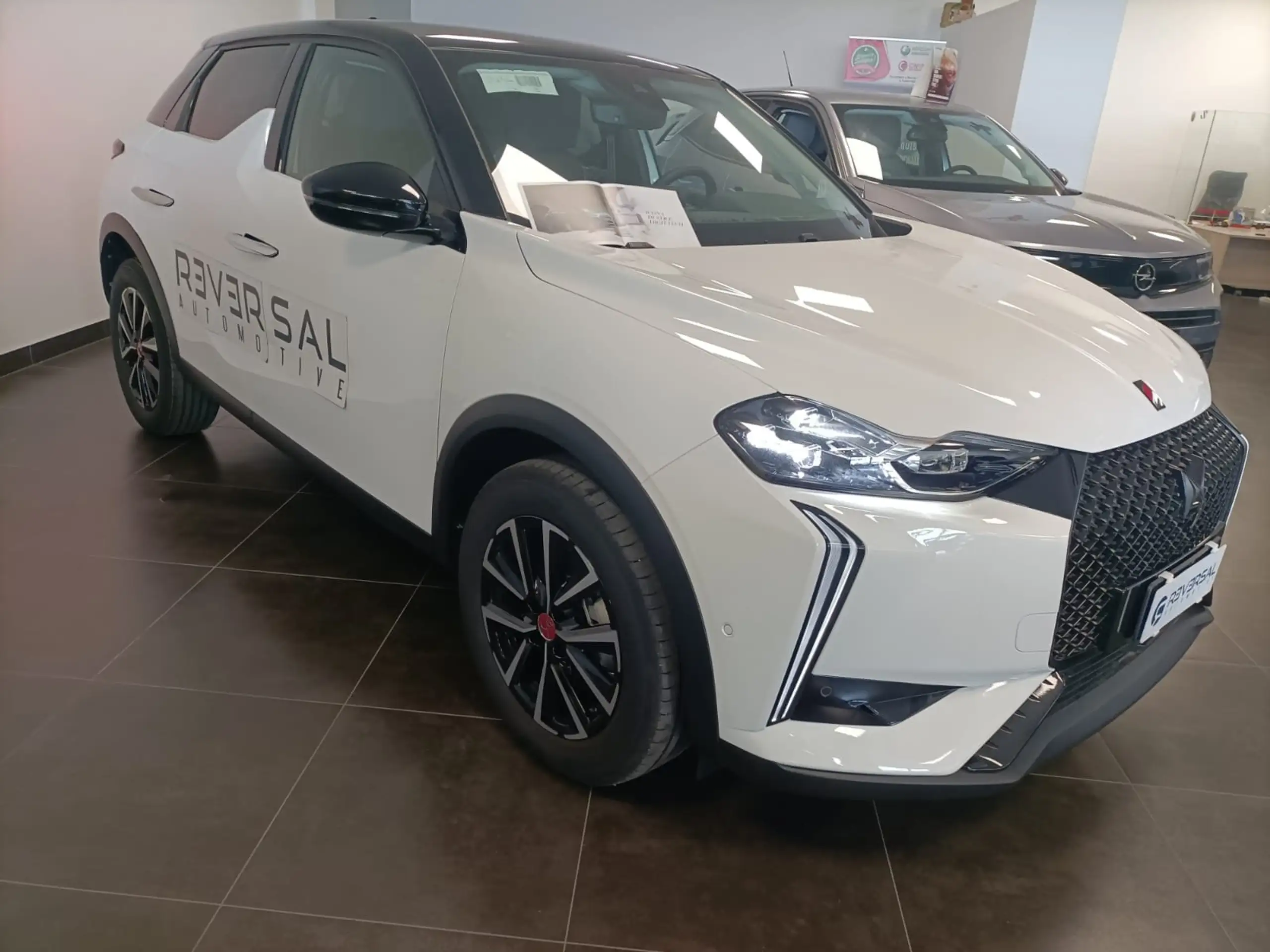 DS Automobiles - DS 3