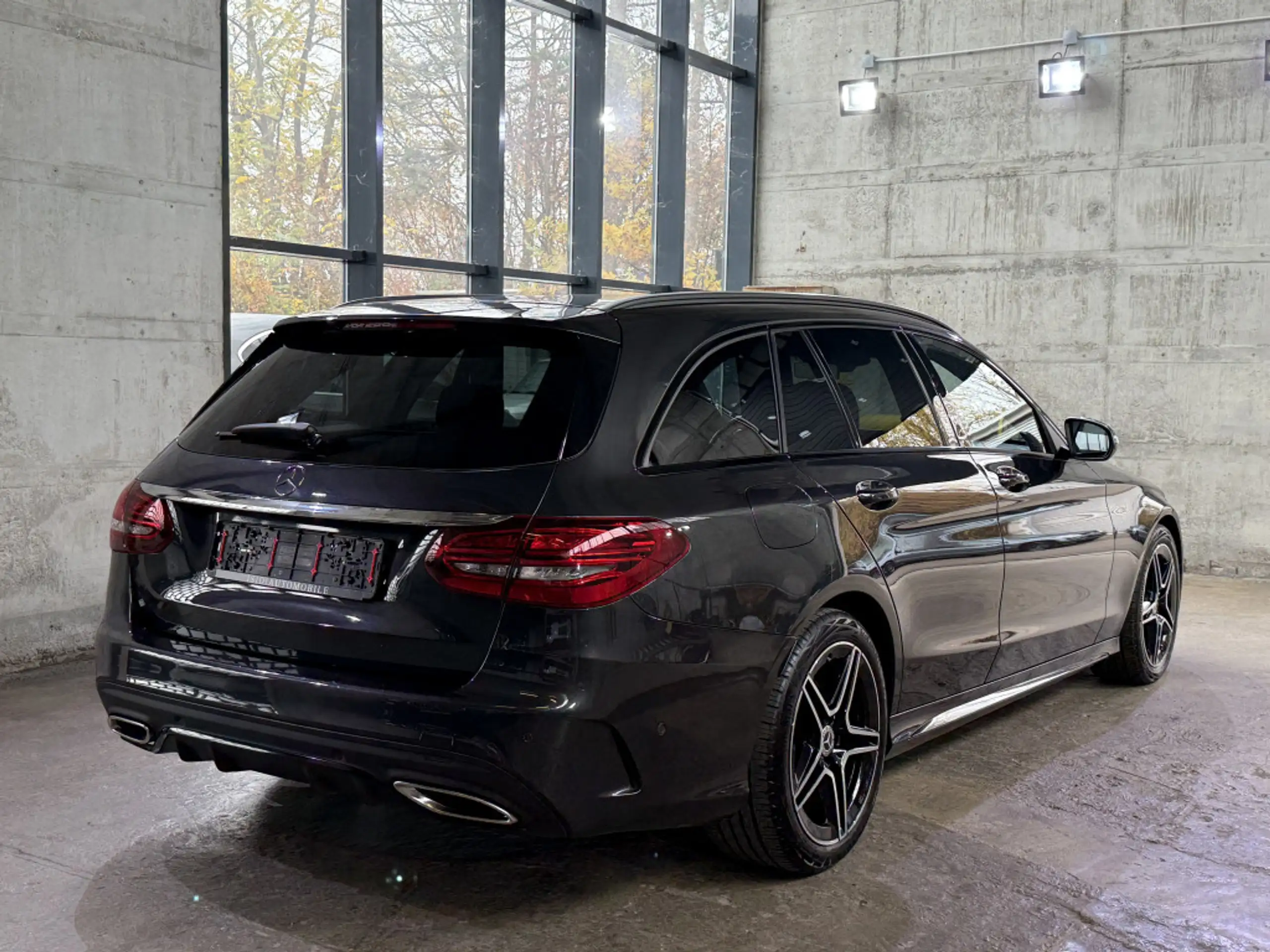 Mercedes-Benz - C 300