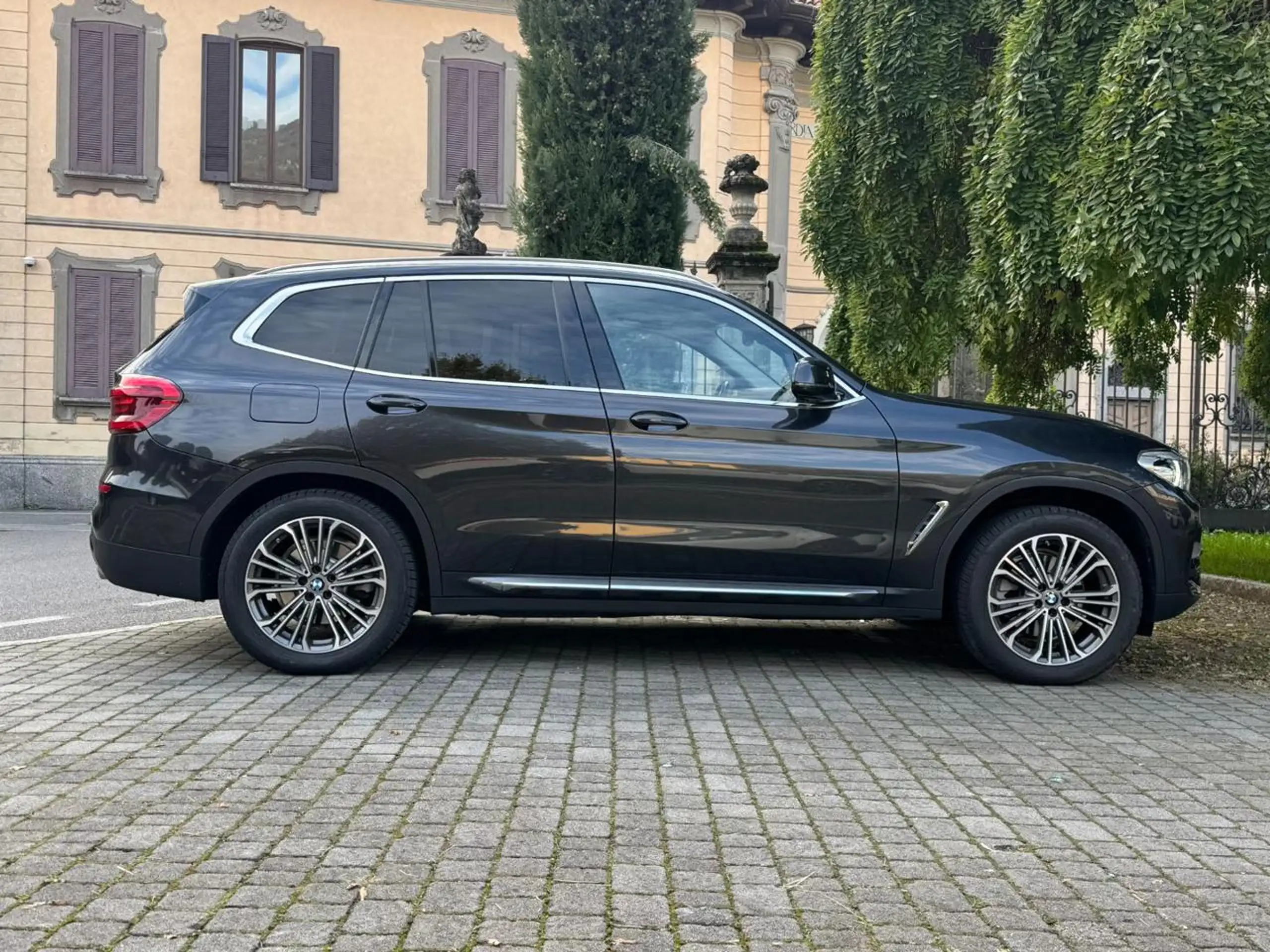 BMW - X3