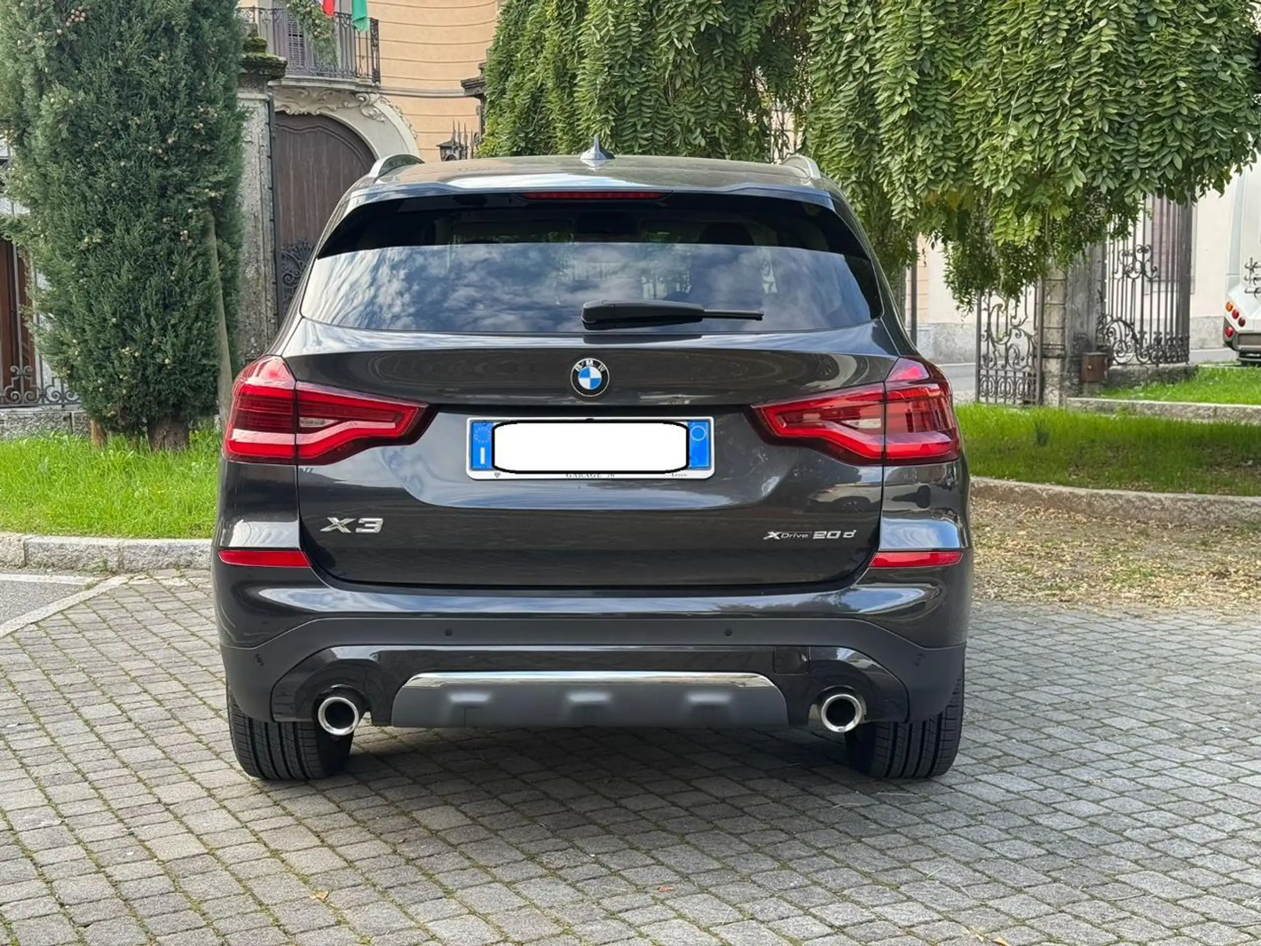 BMW - X3