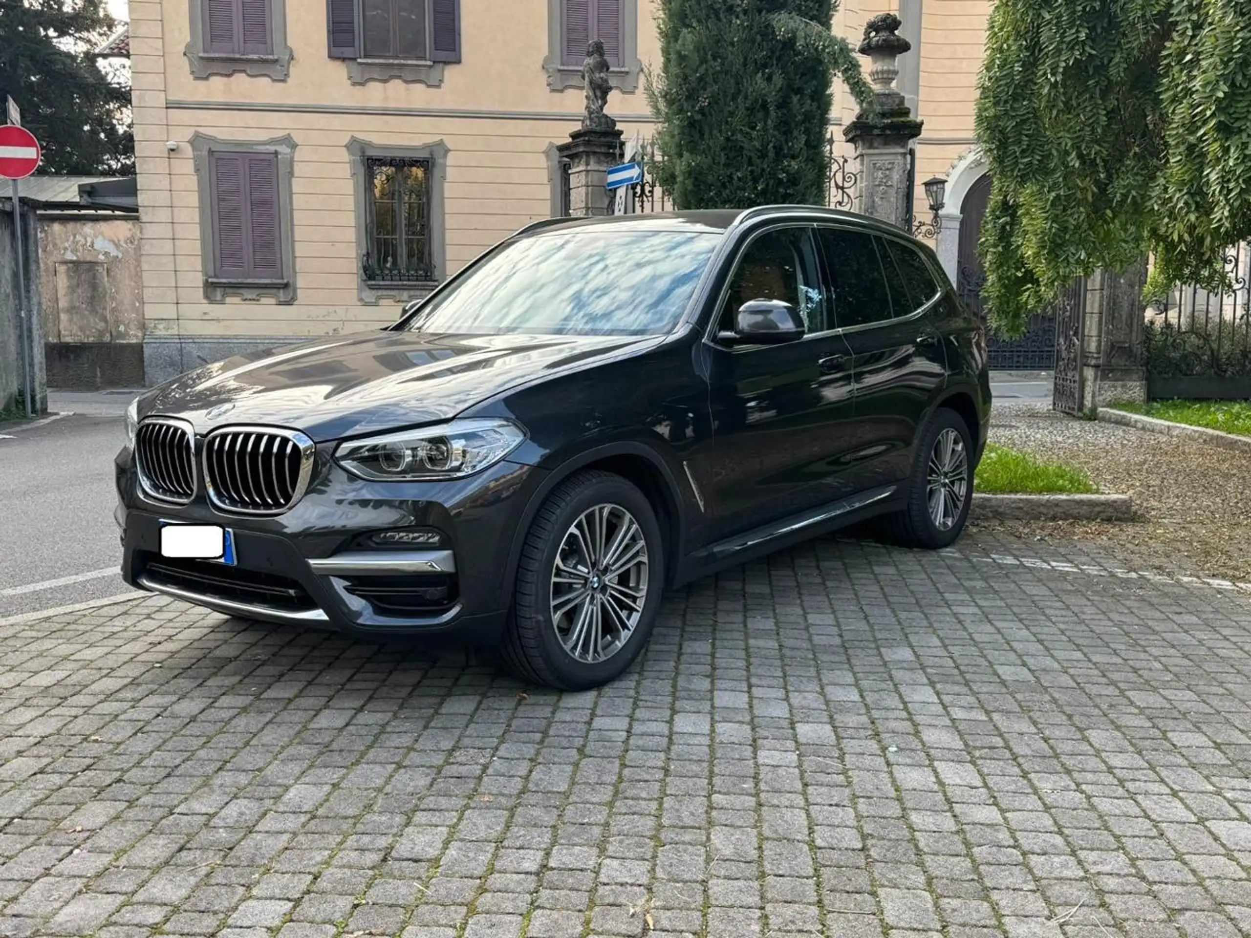 BMW - X3