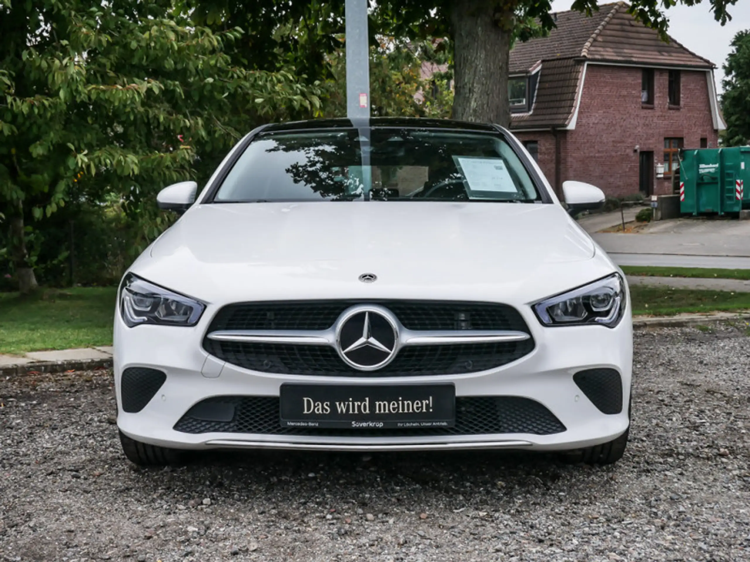 Mercedes-Benz - CLA 180