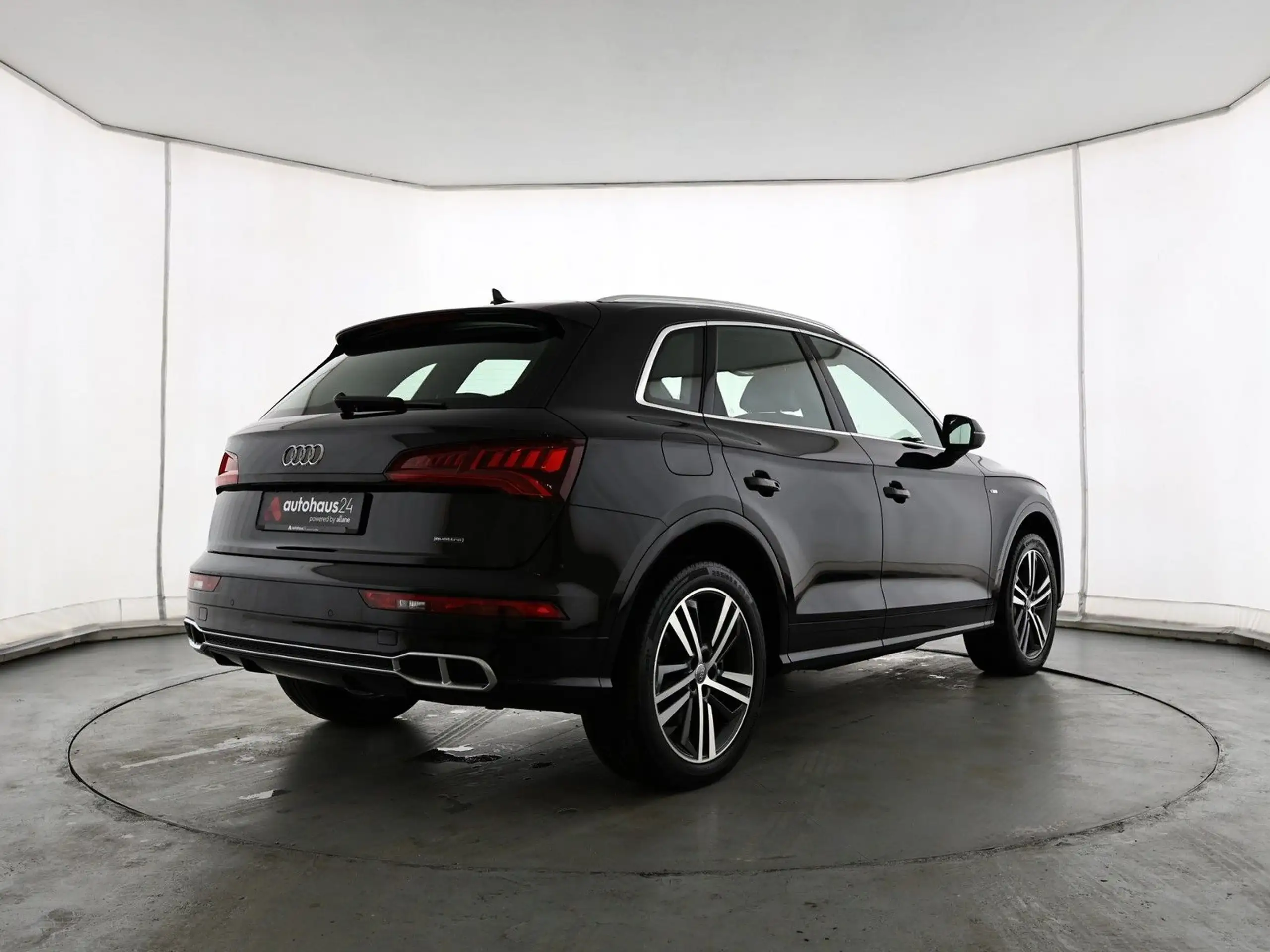 Audi - Q5