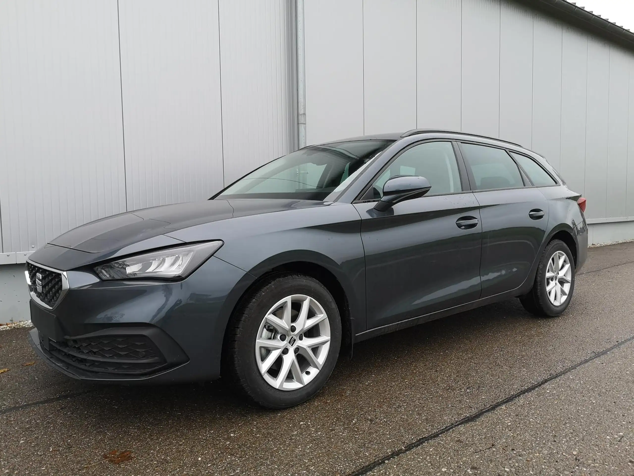 SEAT - Leon