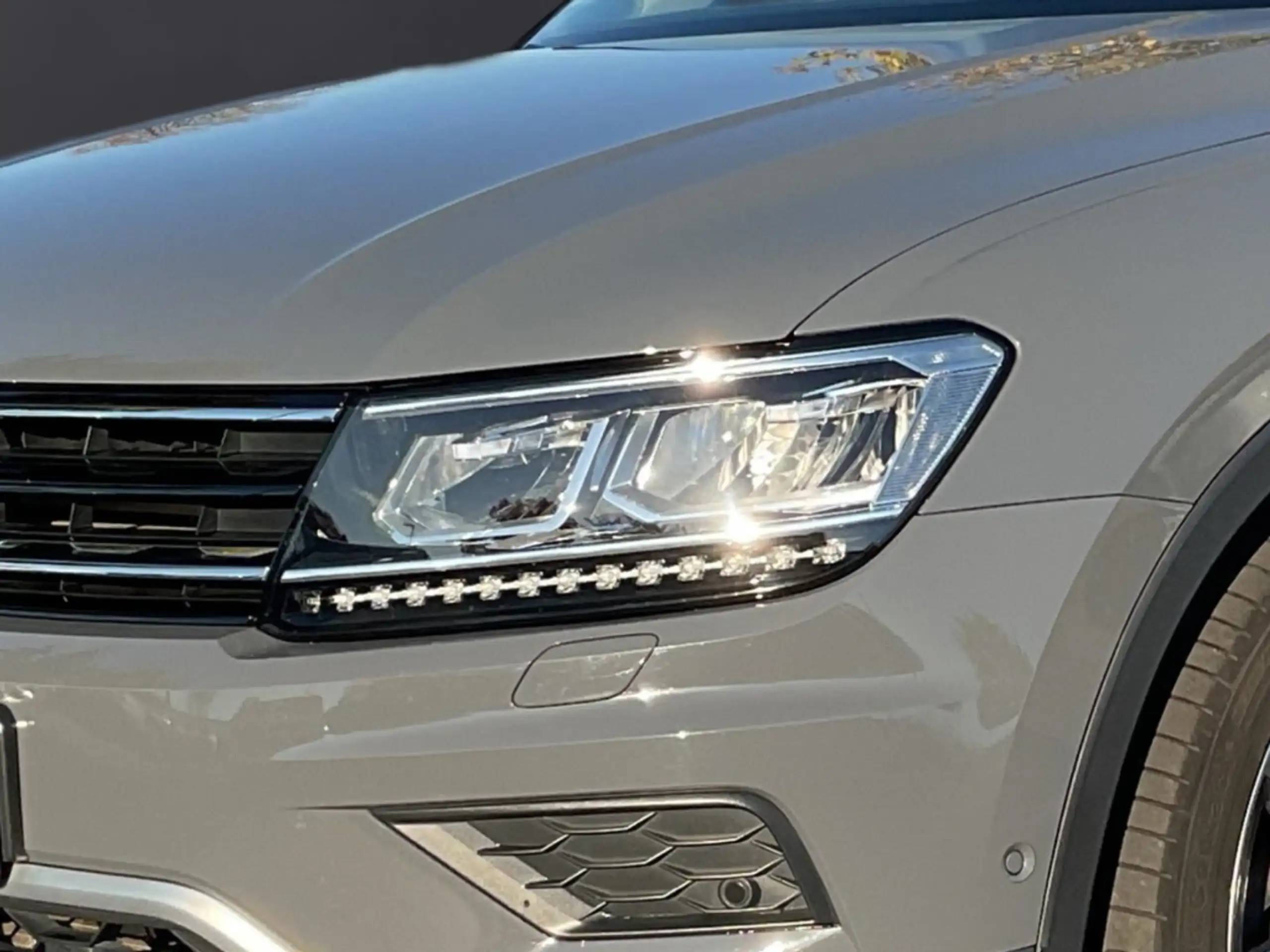 Volkswagen - Tiguan