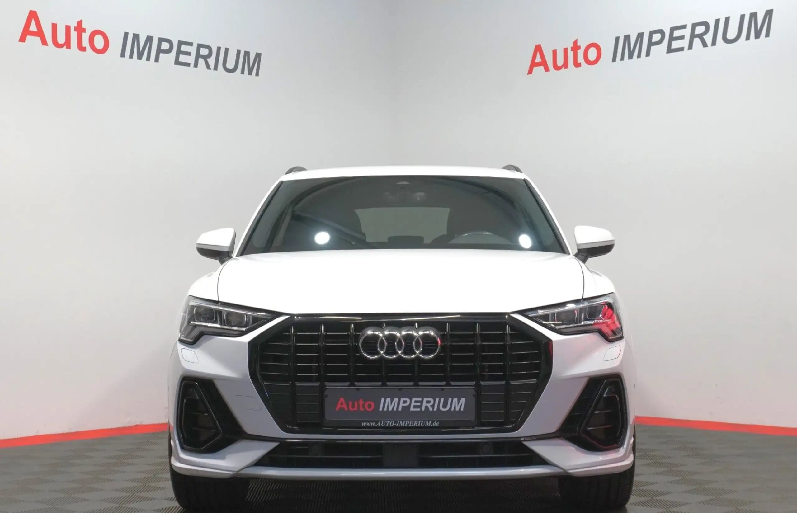 Audi - Q3