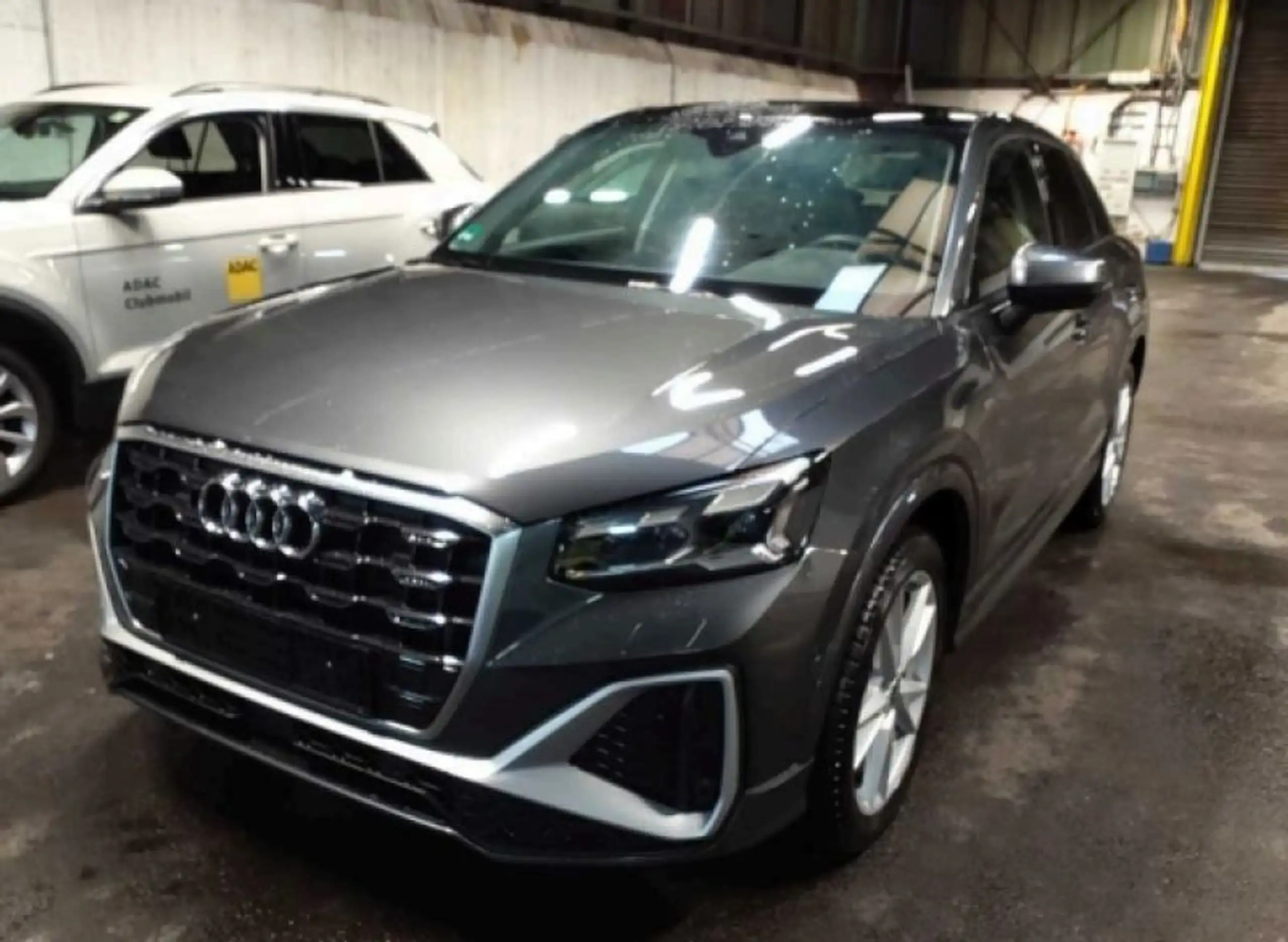 Audi - Q2