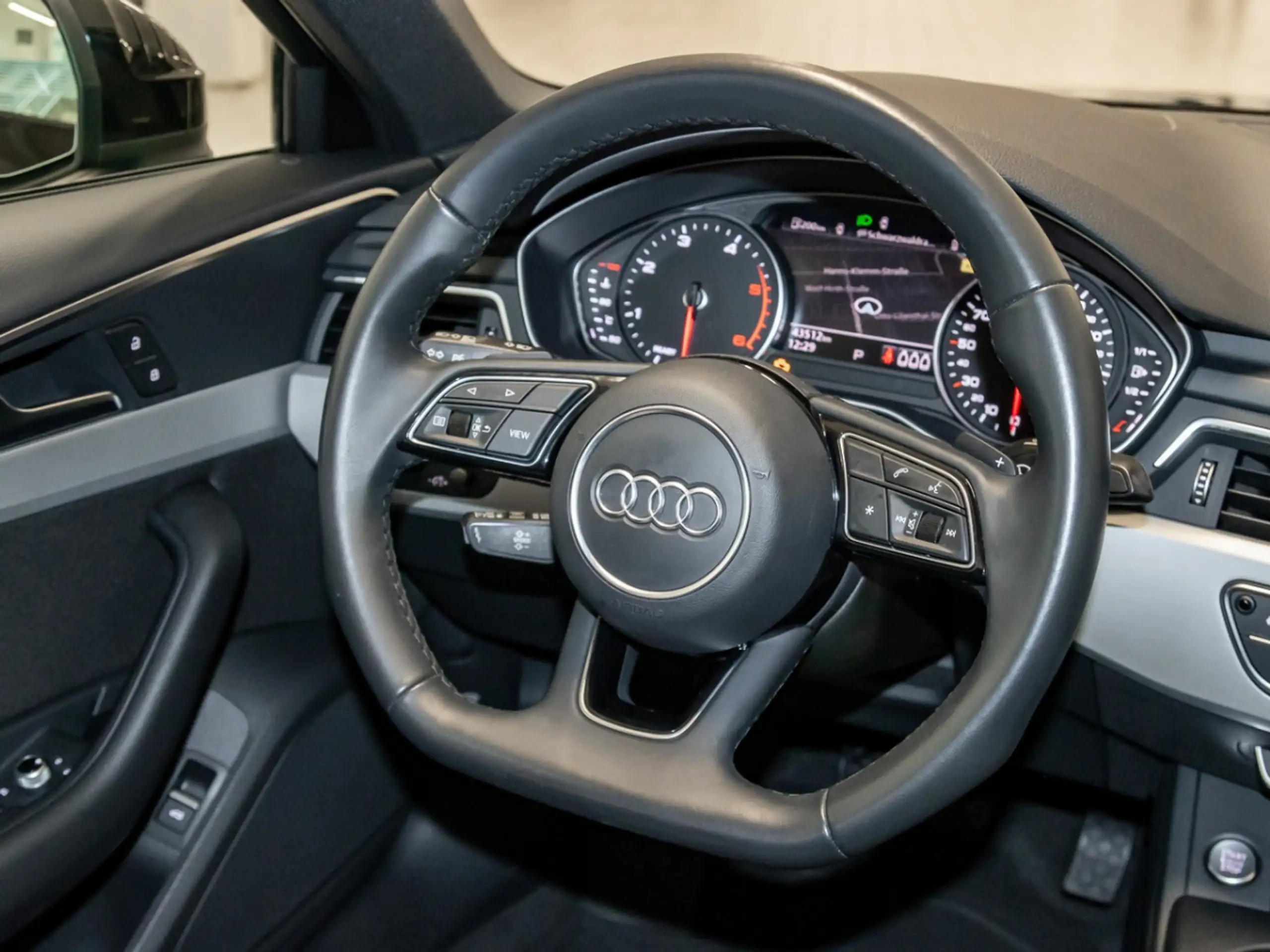 Audi - A4