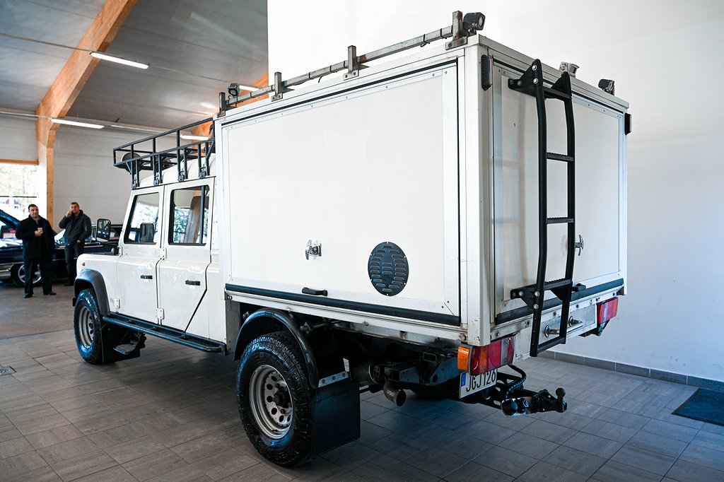 Land Rover - Defender