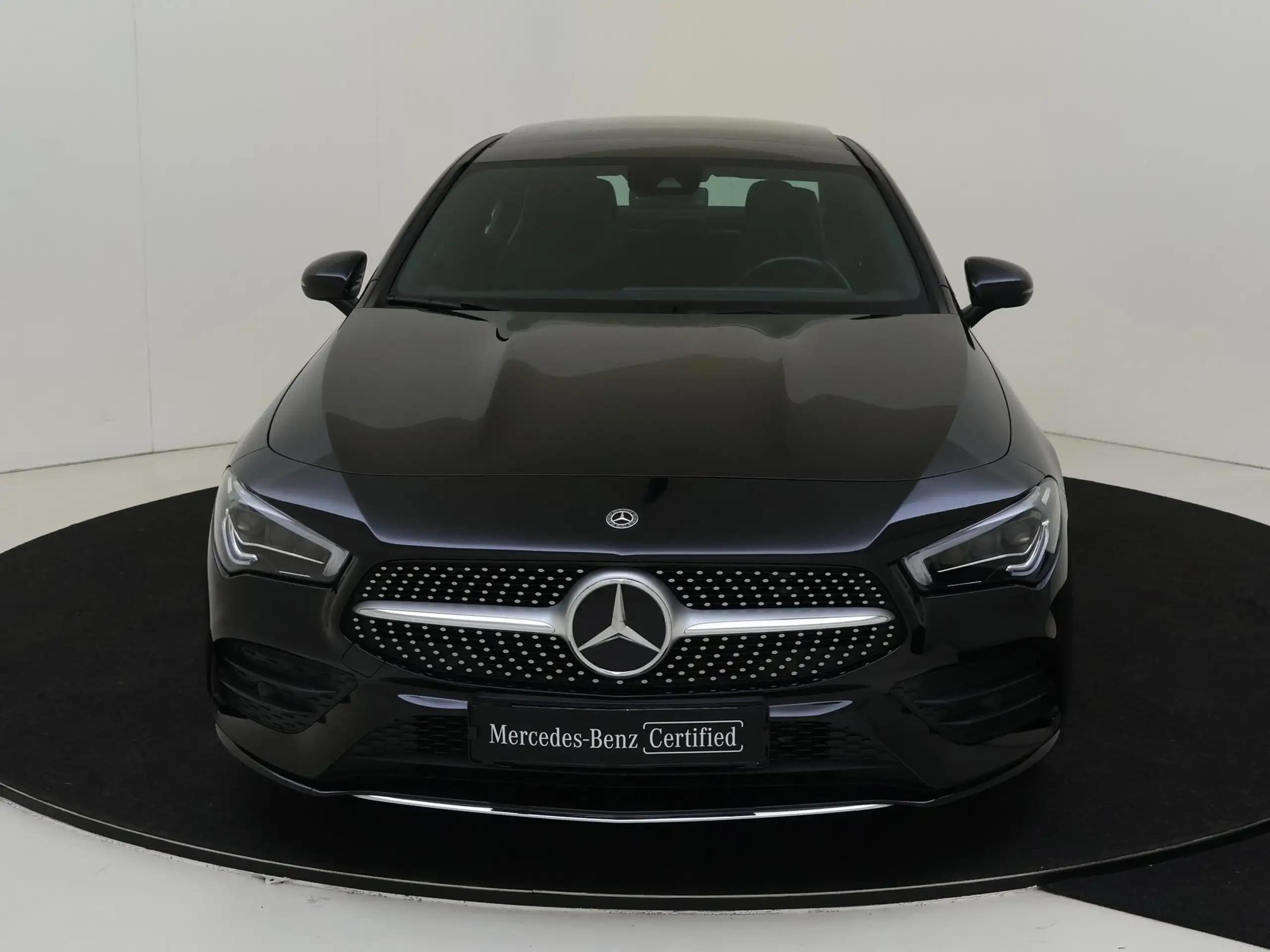 Mercedes-Benz - CLA 200