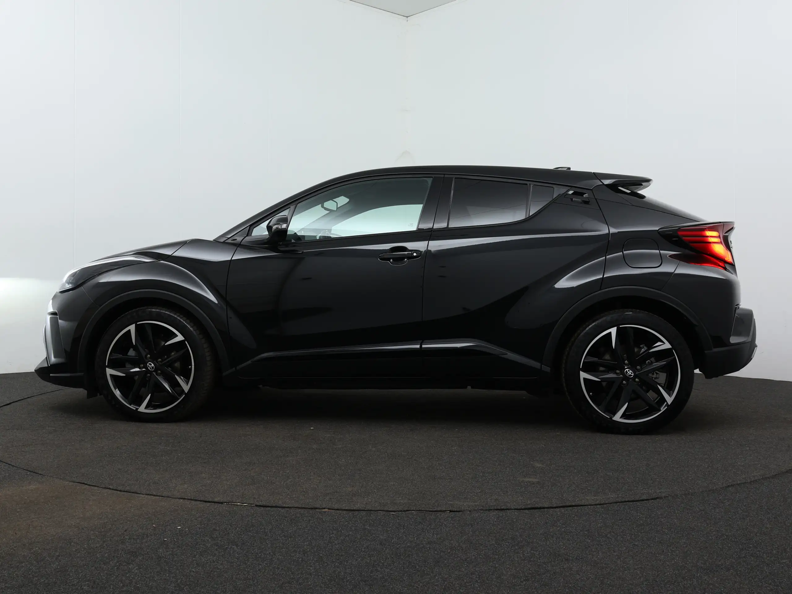 Toyota - C-HR