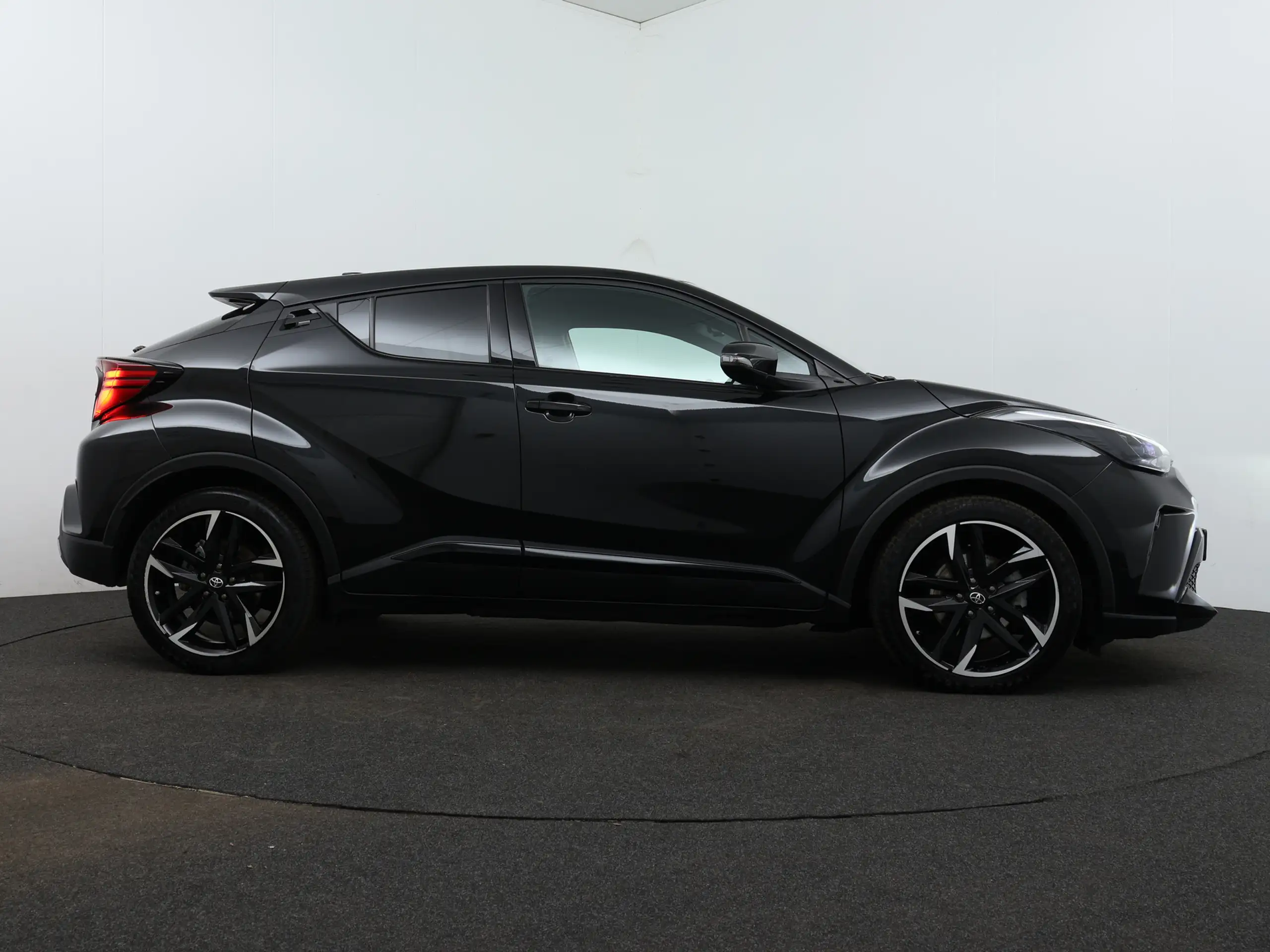 Toyota - C-HR