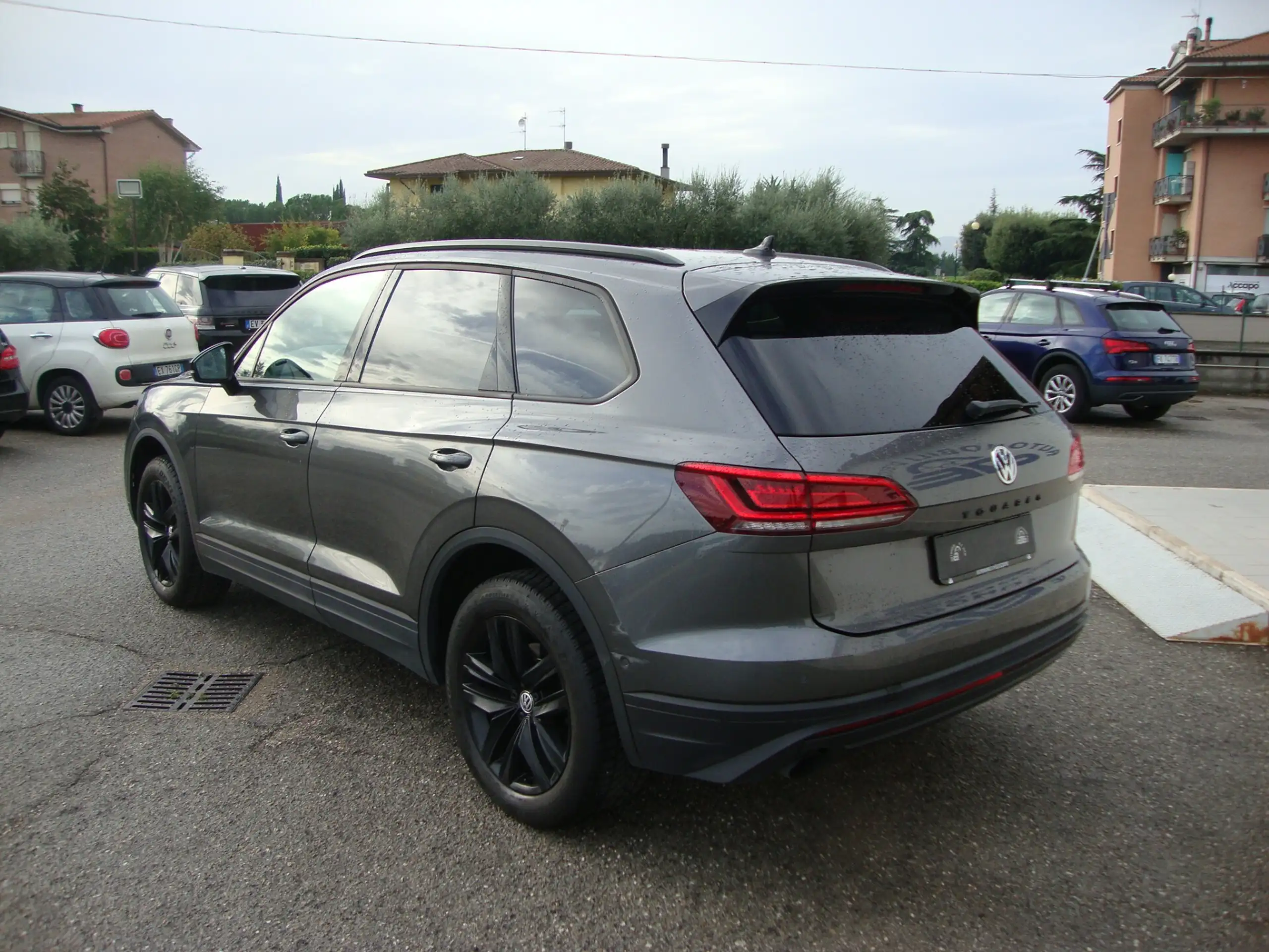 Volkswagen - Touareg