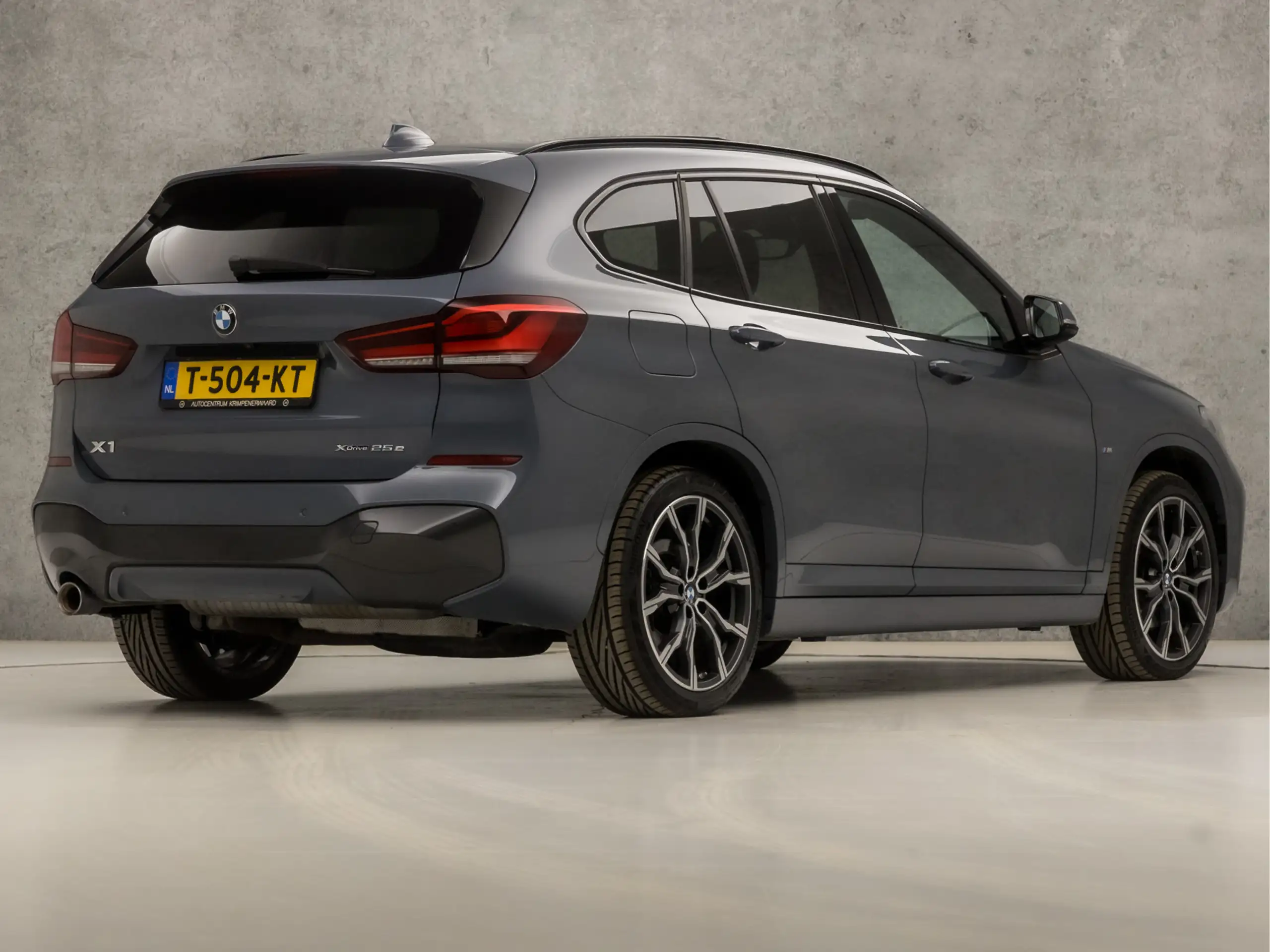 BMW - X1