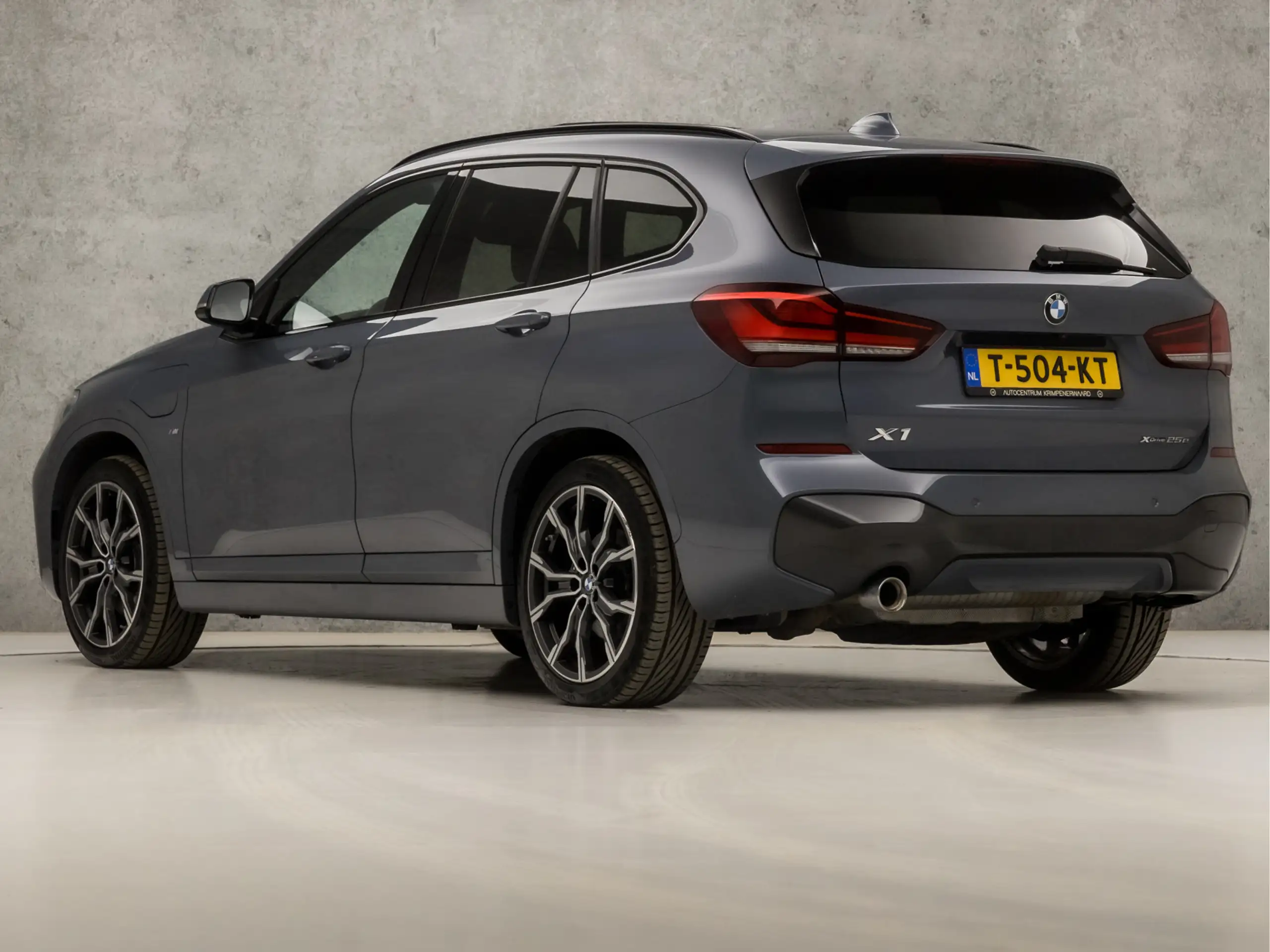 BMW - X1