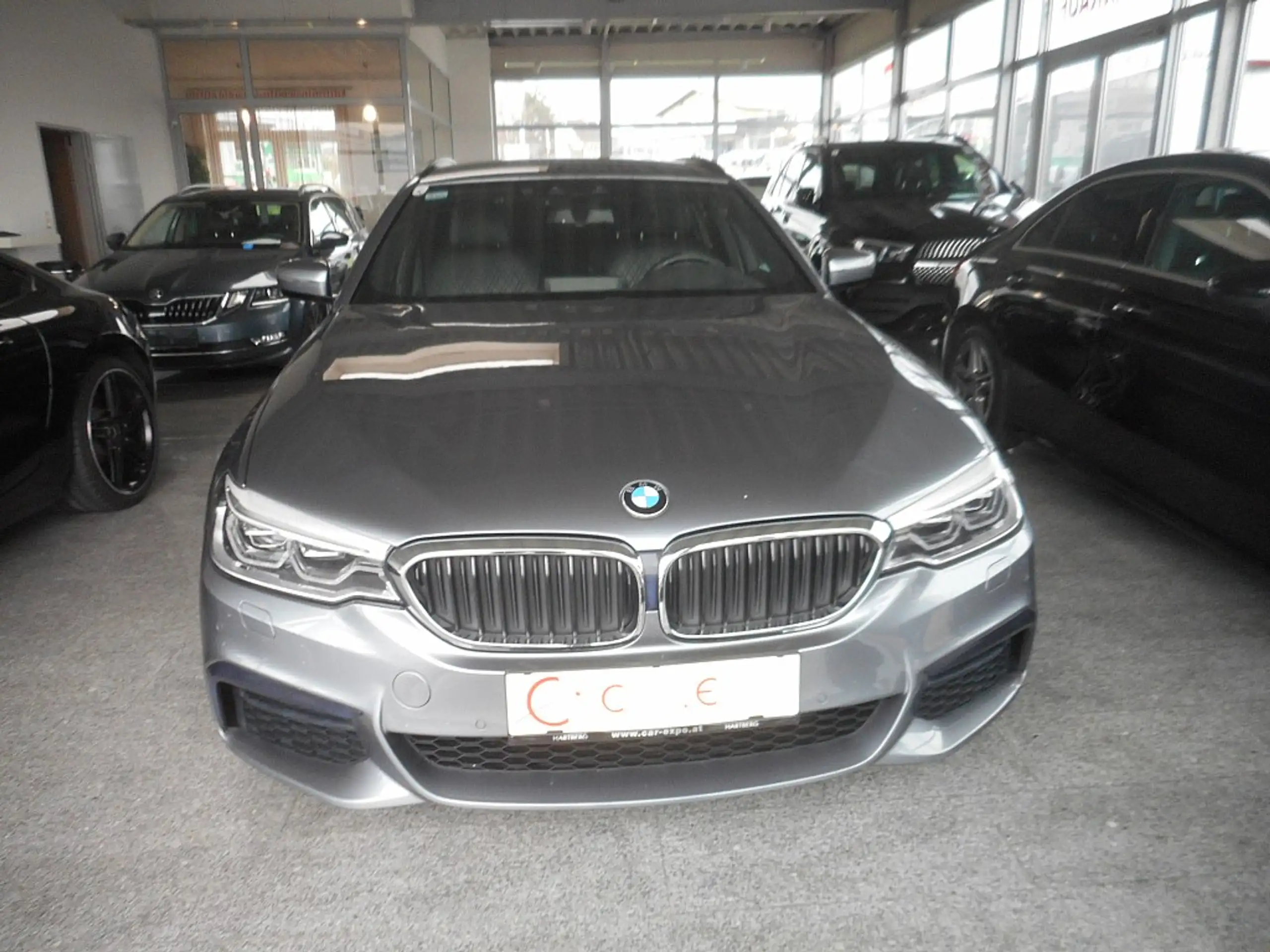 BMW - 520