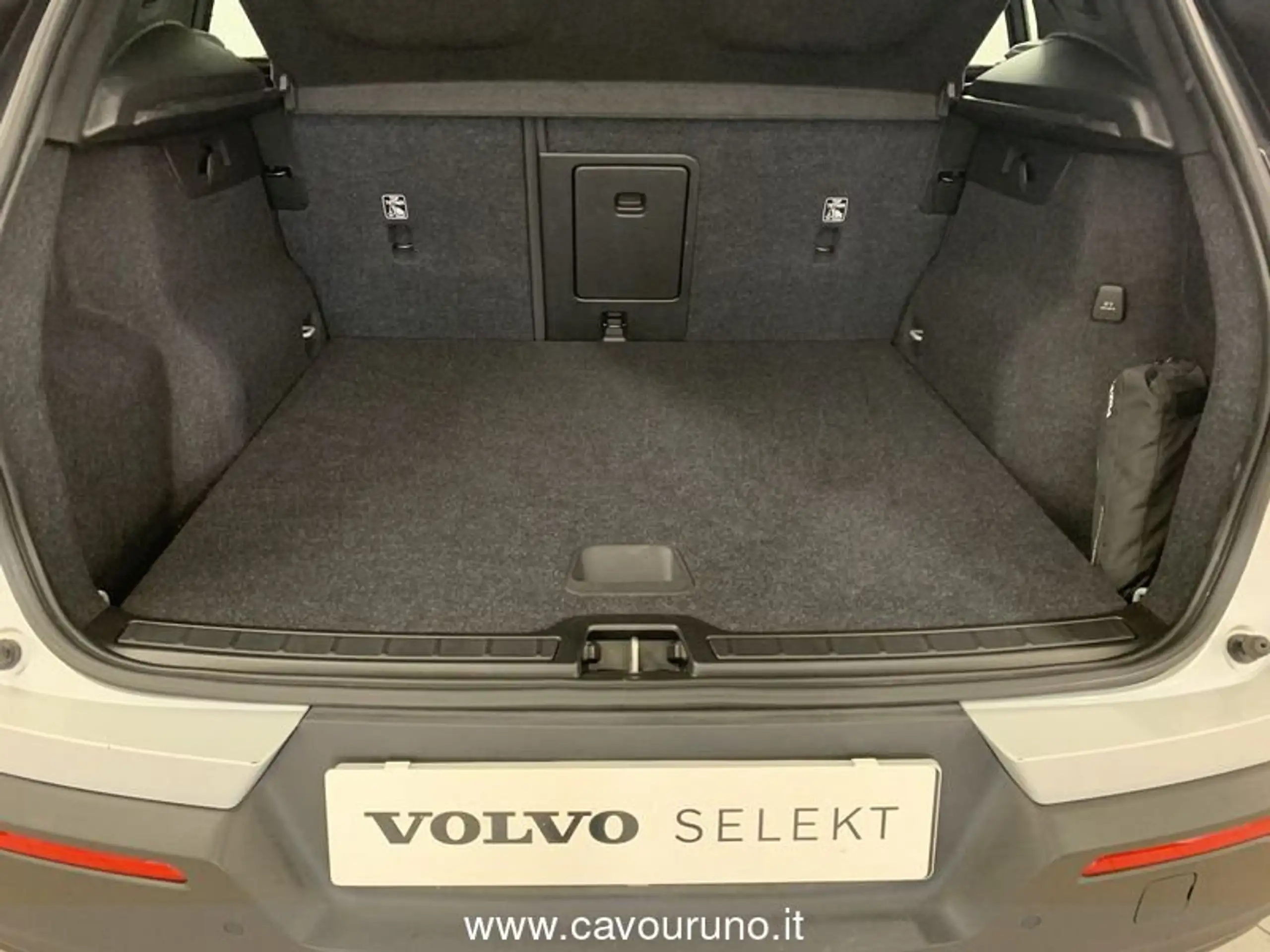 Volvo - XC40