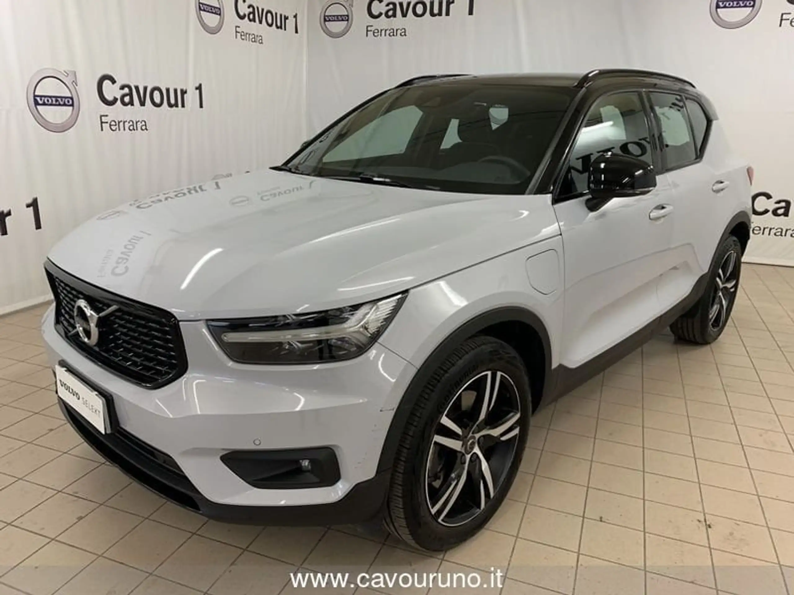 Volvo - XC40