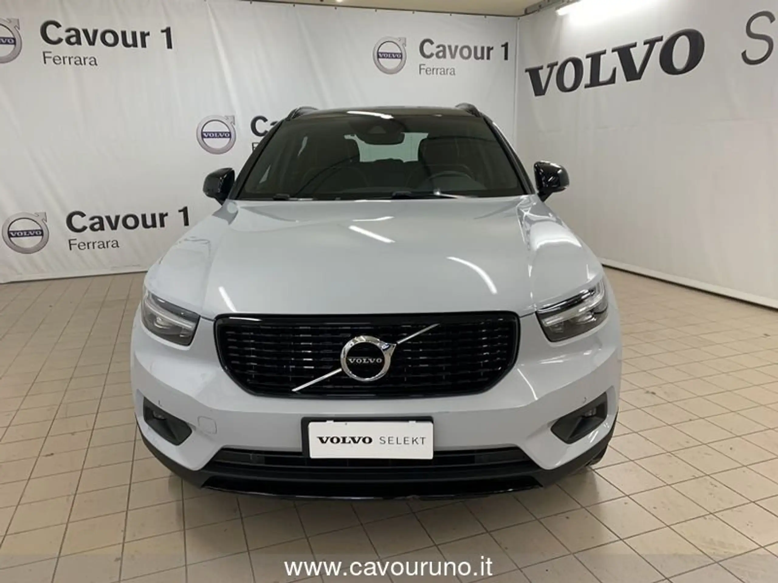 Volvo - XC40