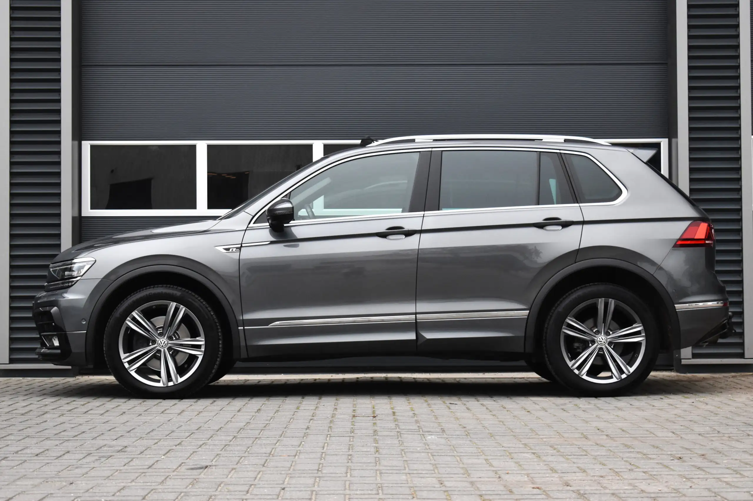 Volkswagen - Tiguan