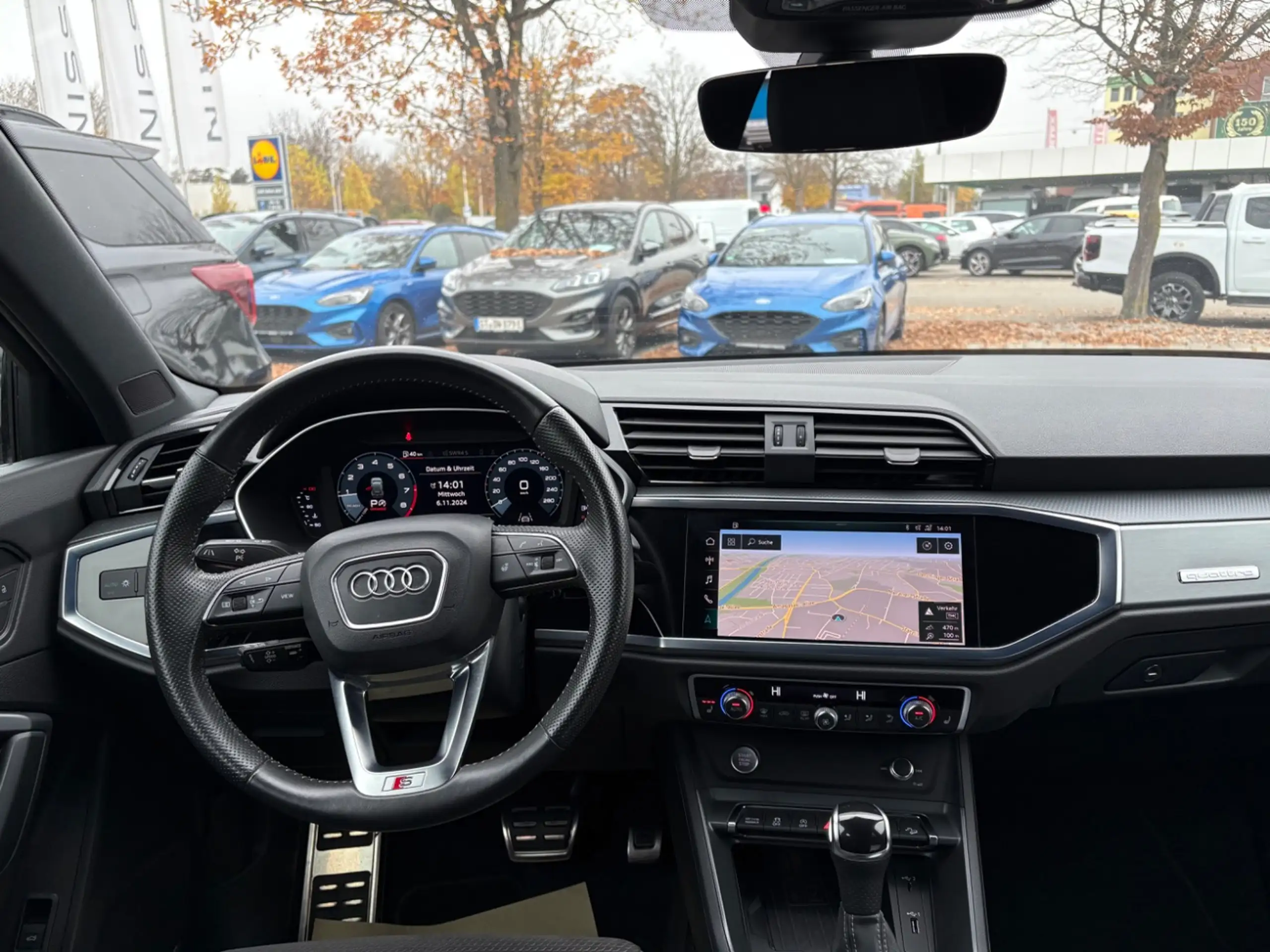 Audi - Q3