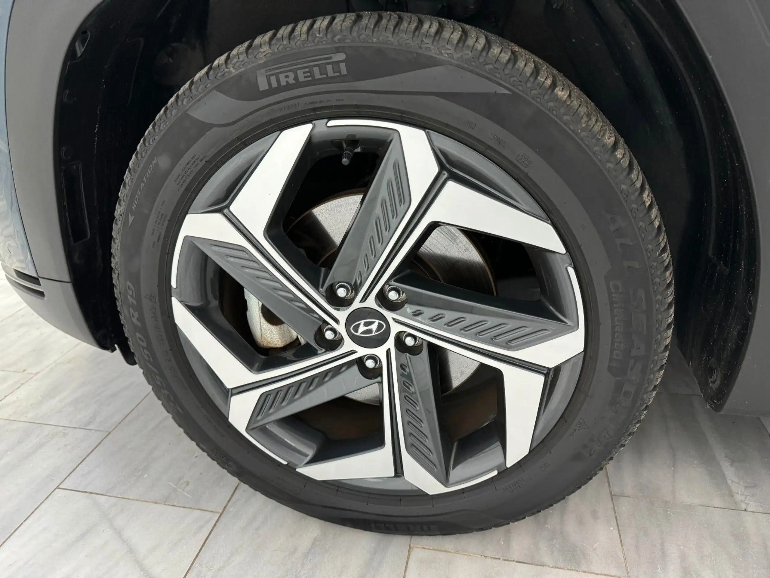 Hyundai - TUCSON