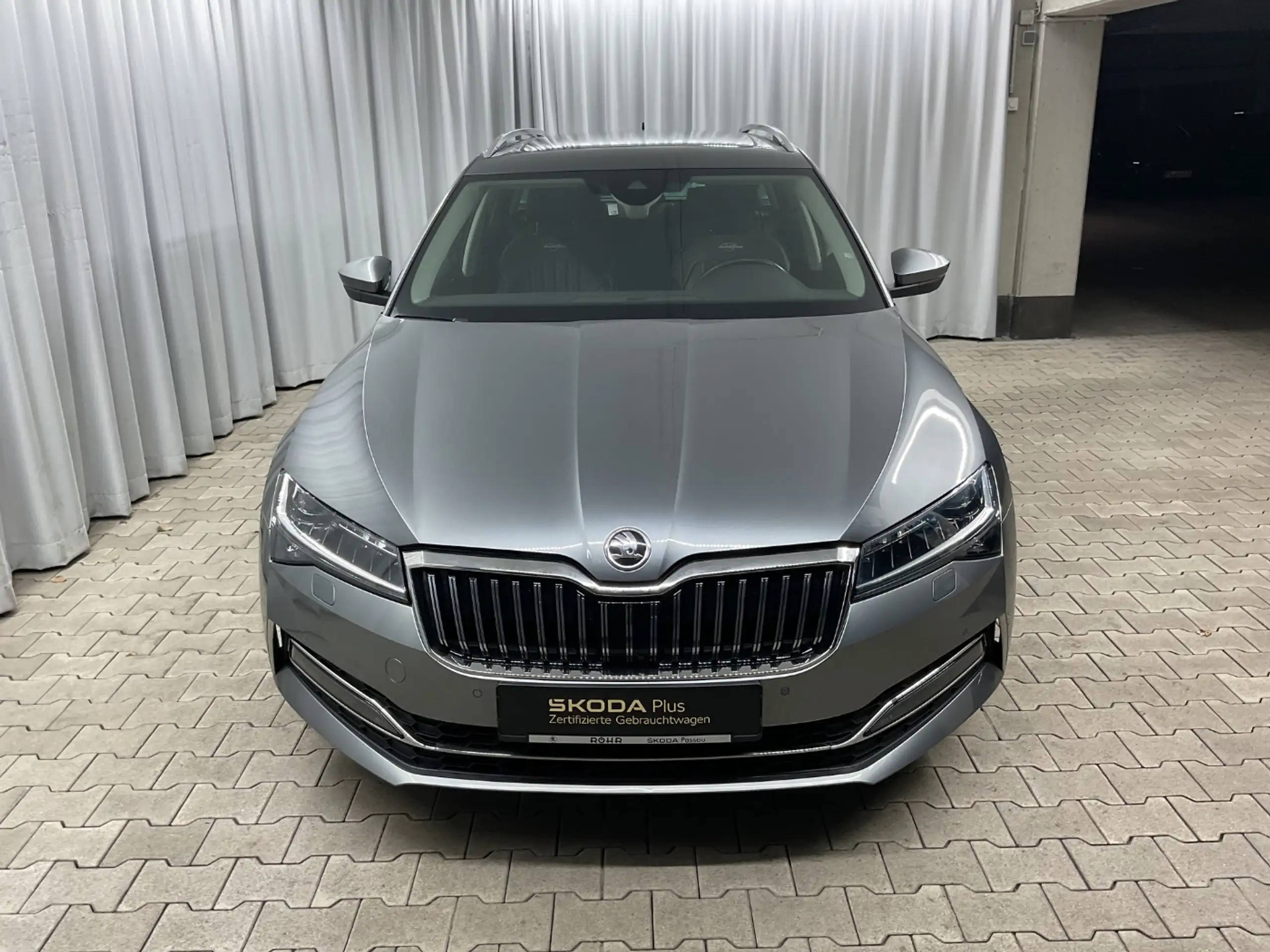 Skoda - Superb