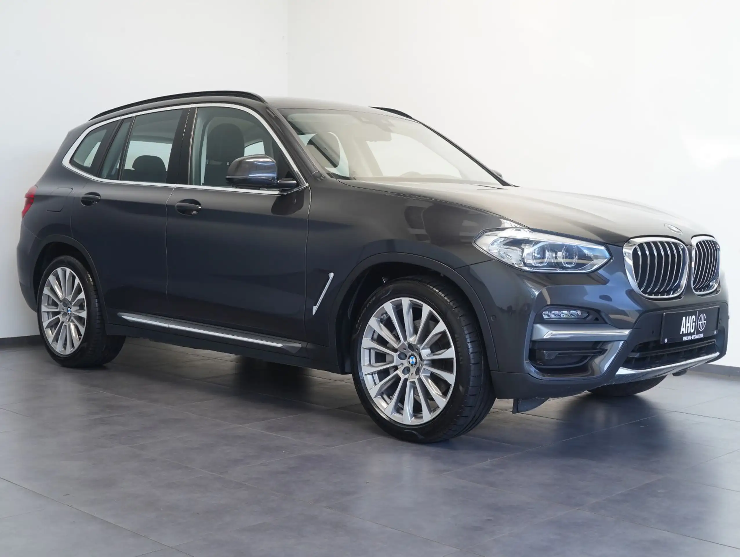 BMW - X3