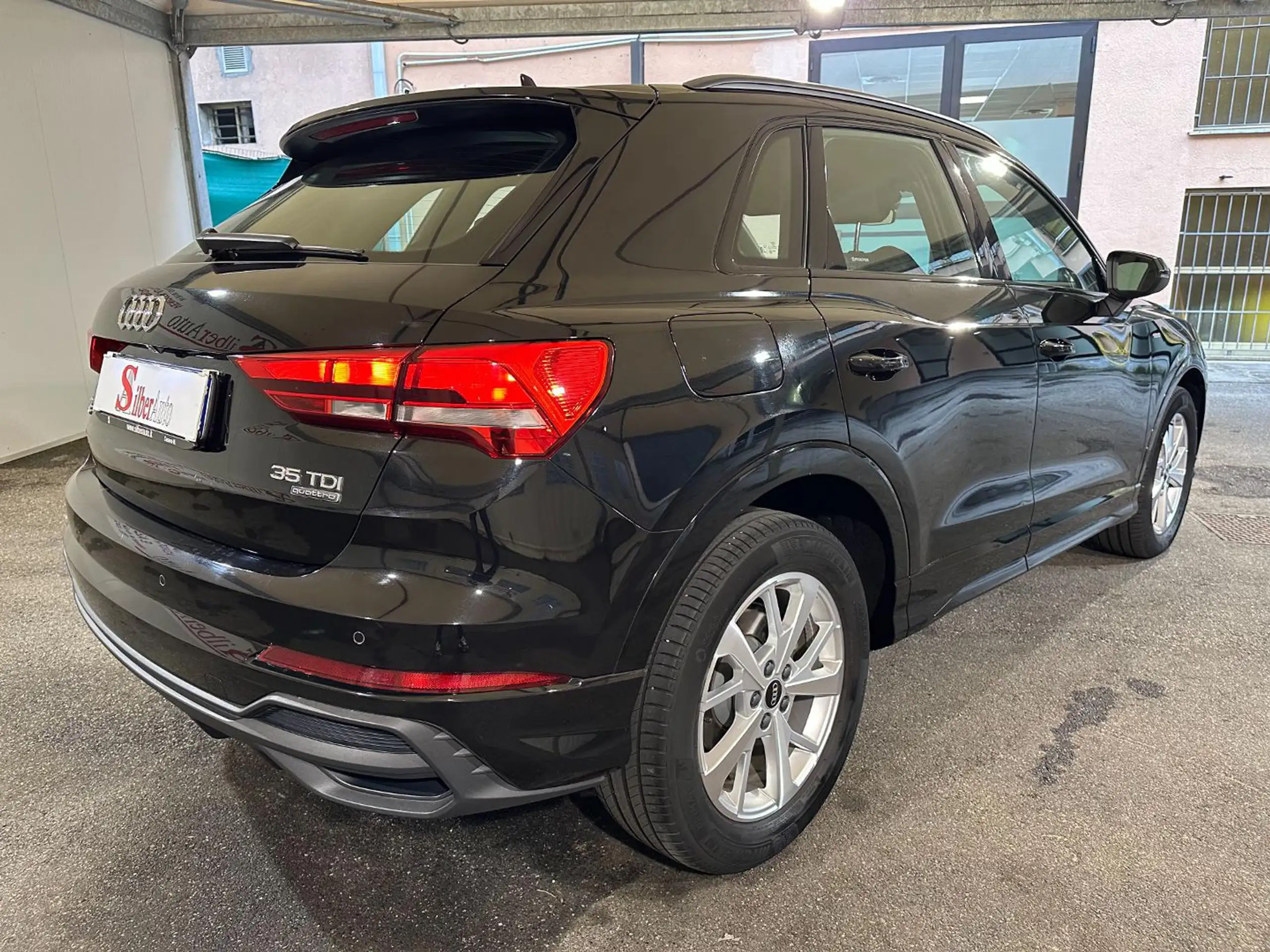 Audi - Q3