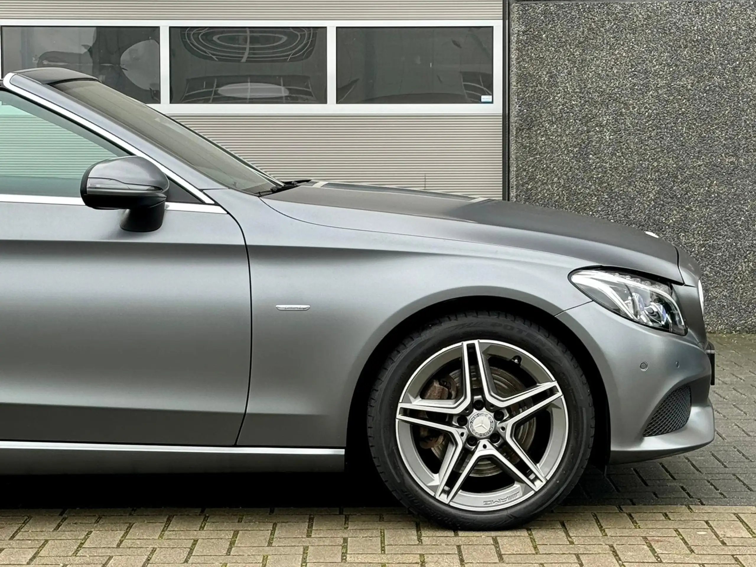 Mercedes-Benz - C 250