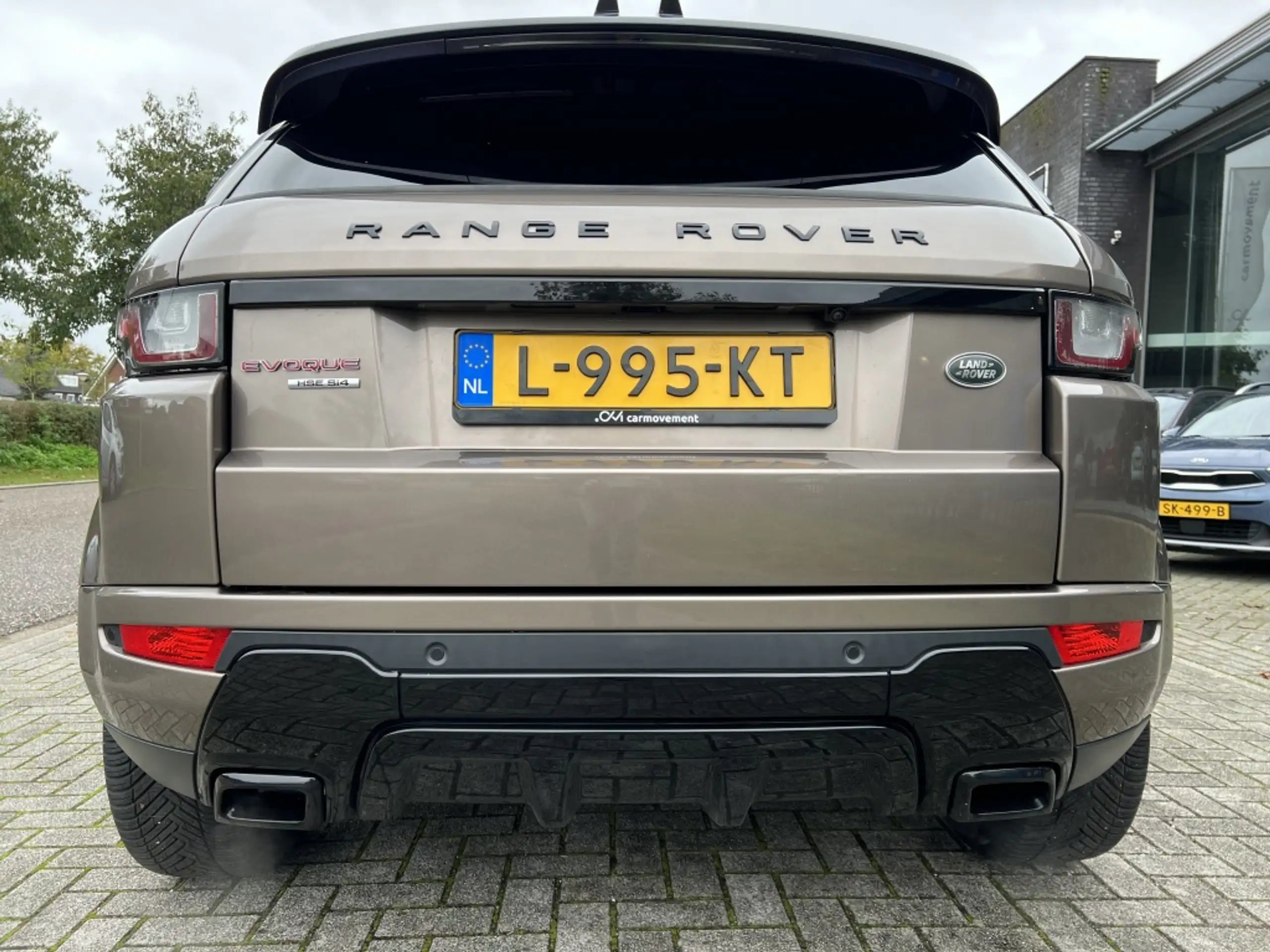 Land Rover - Range Rover Evoque