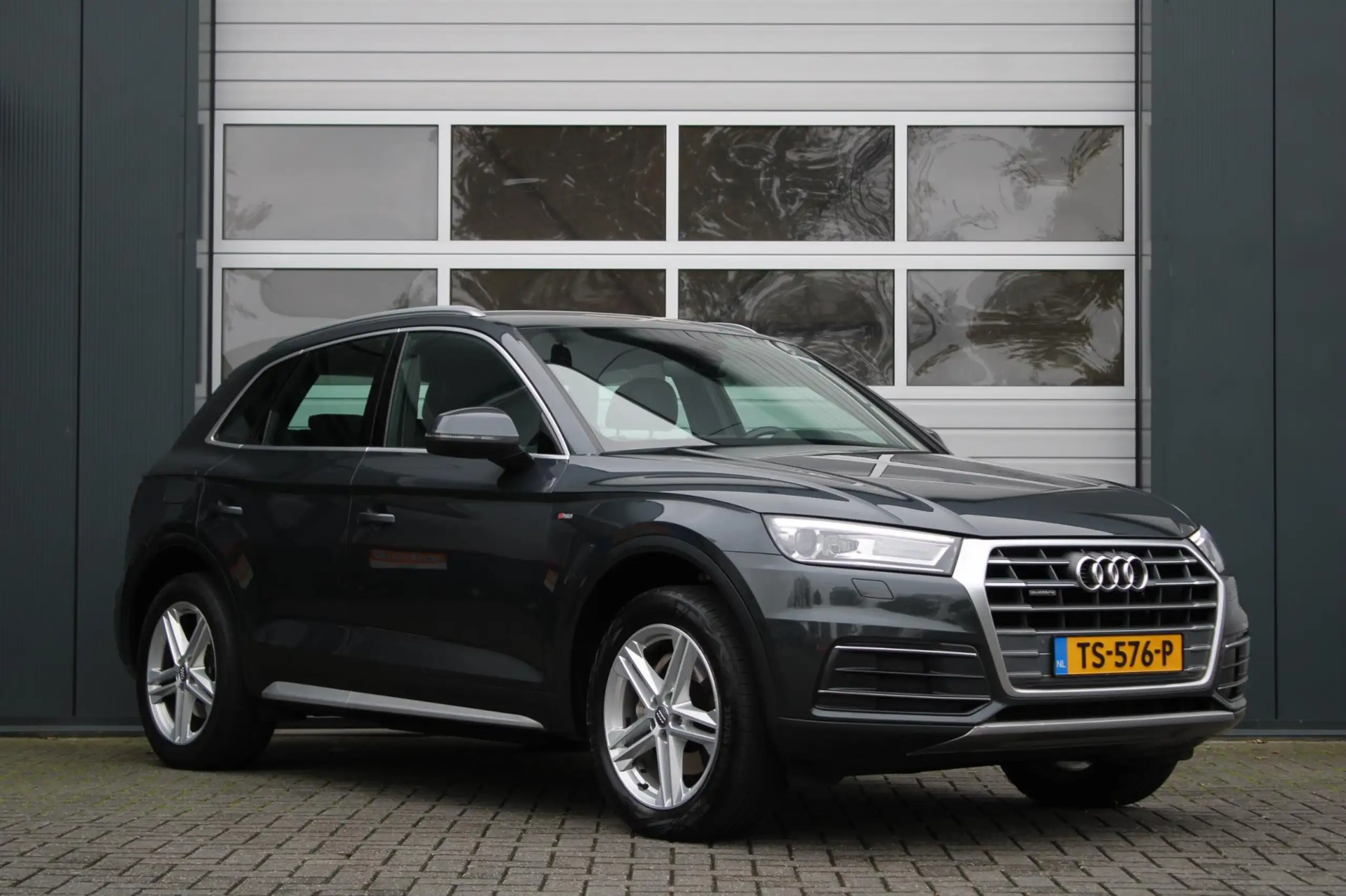 Audi - Q5