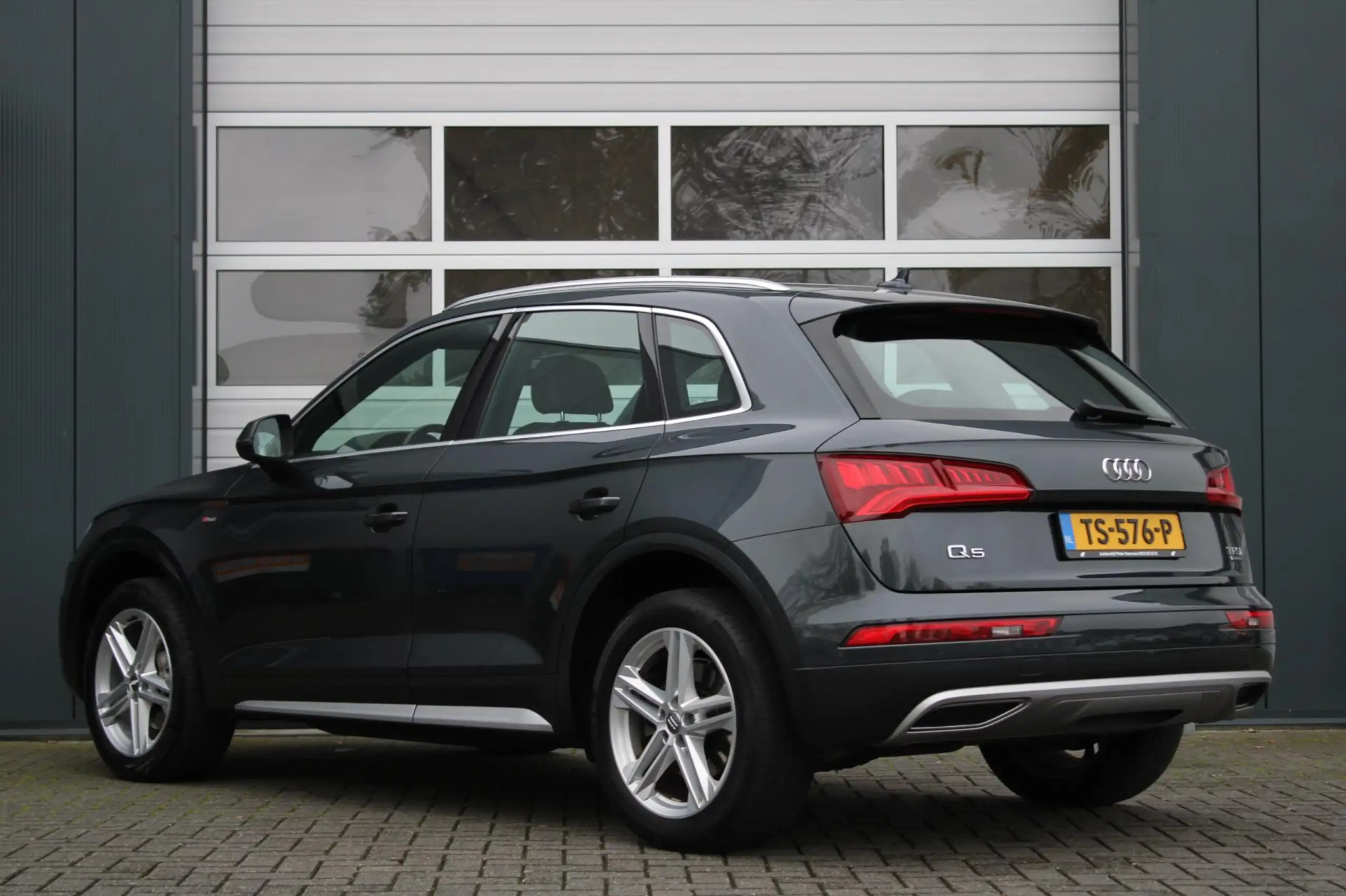 Audi - Q5