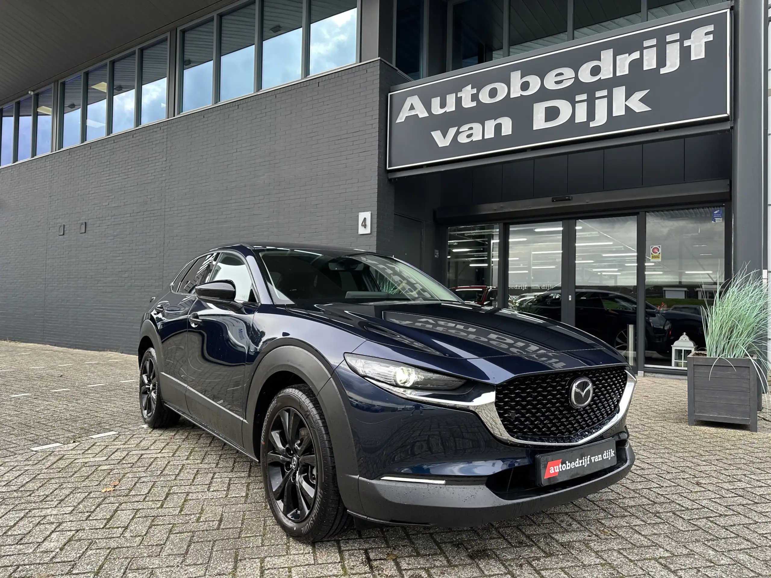 Mazda - CX-30