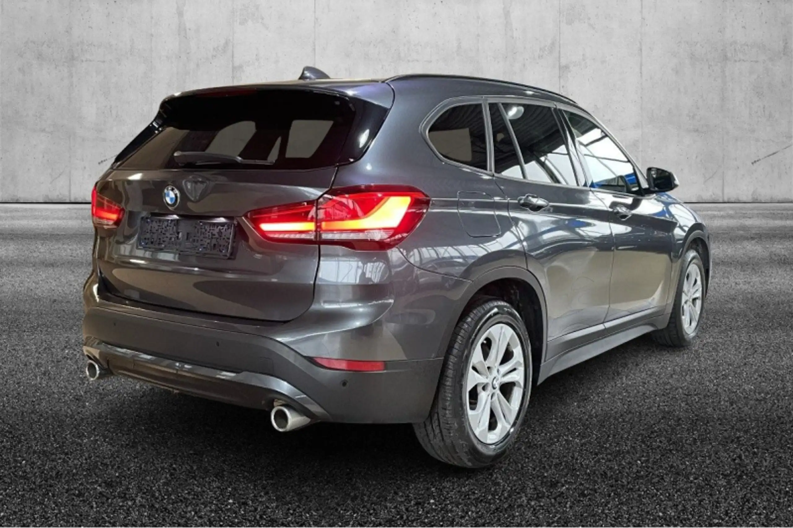 BMW - X1