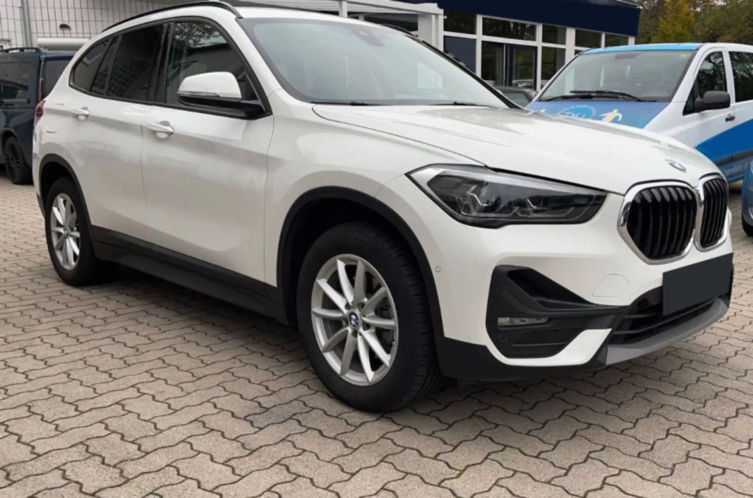 BMW - X1