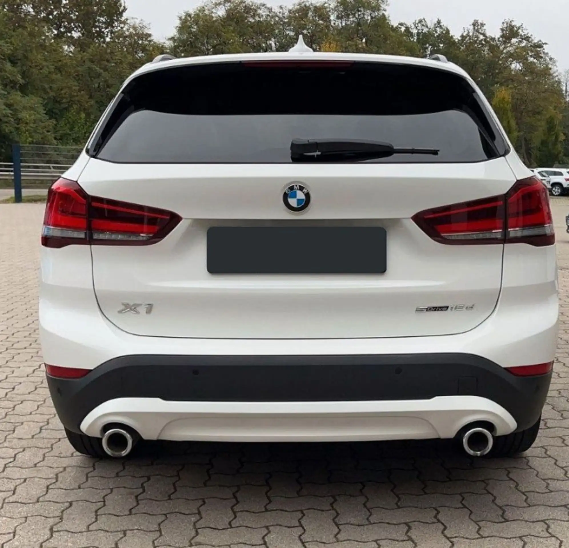 BMW - X1