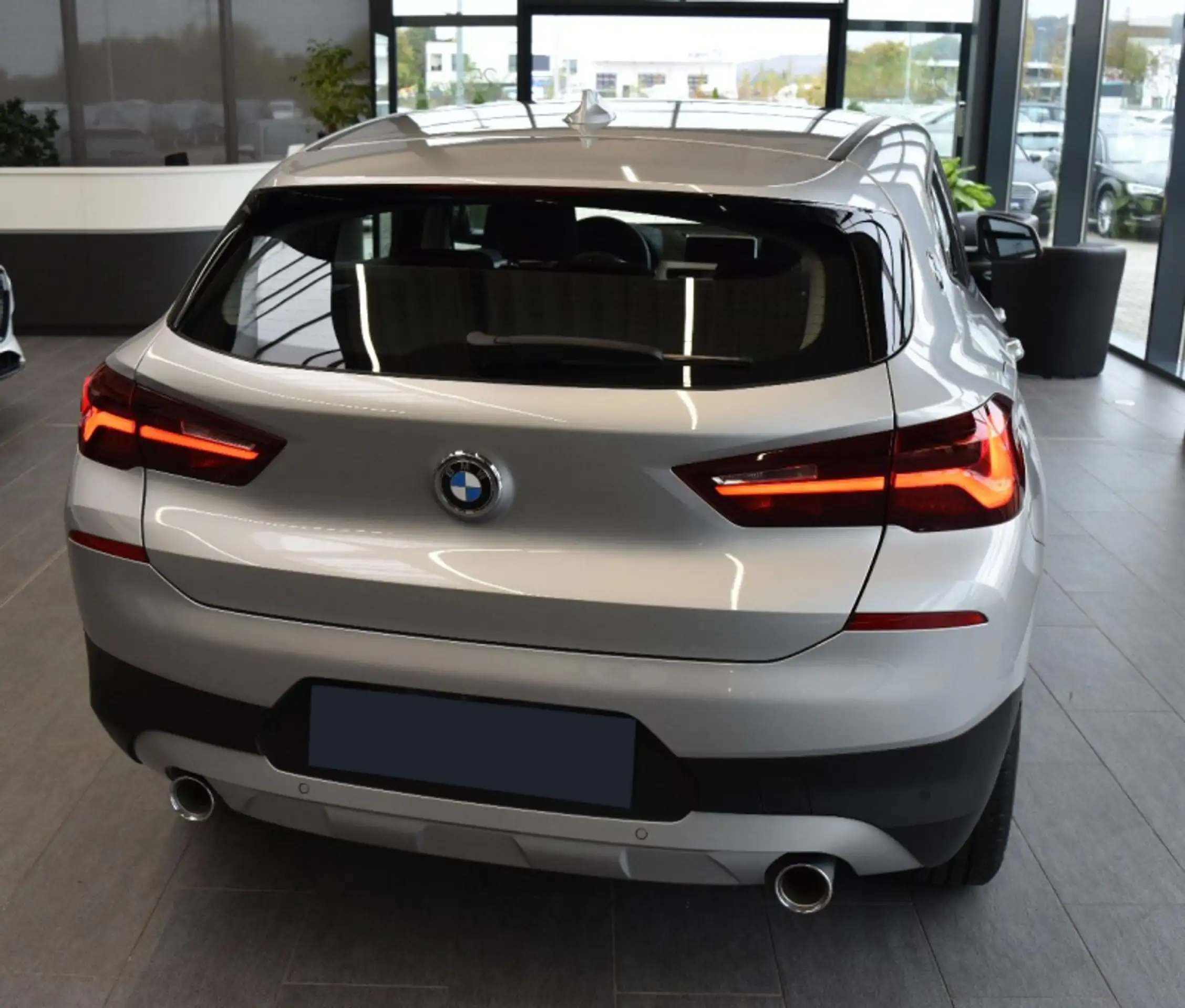 BMW - X2