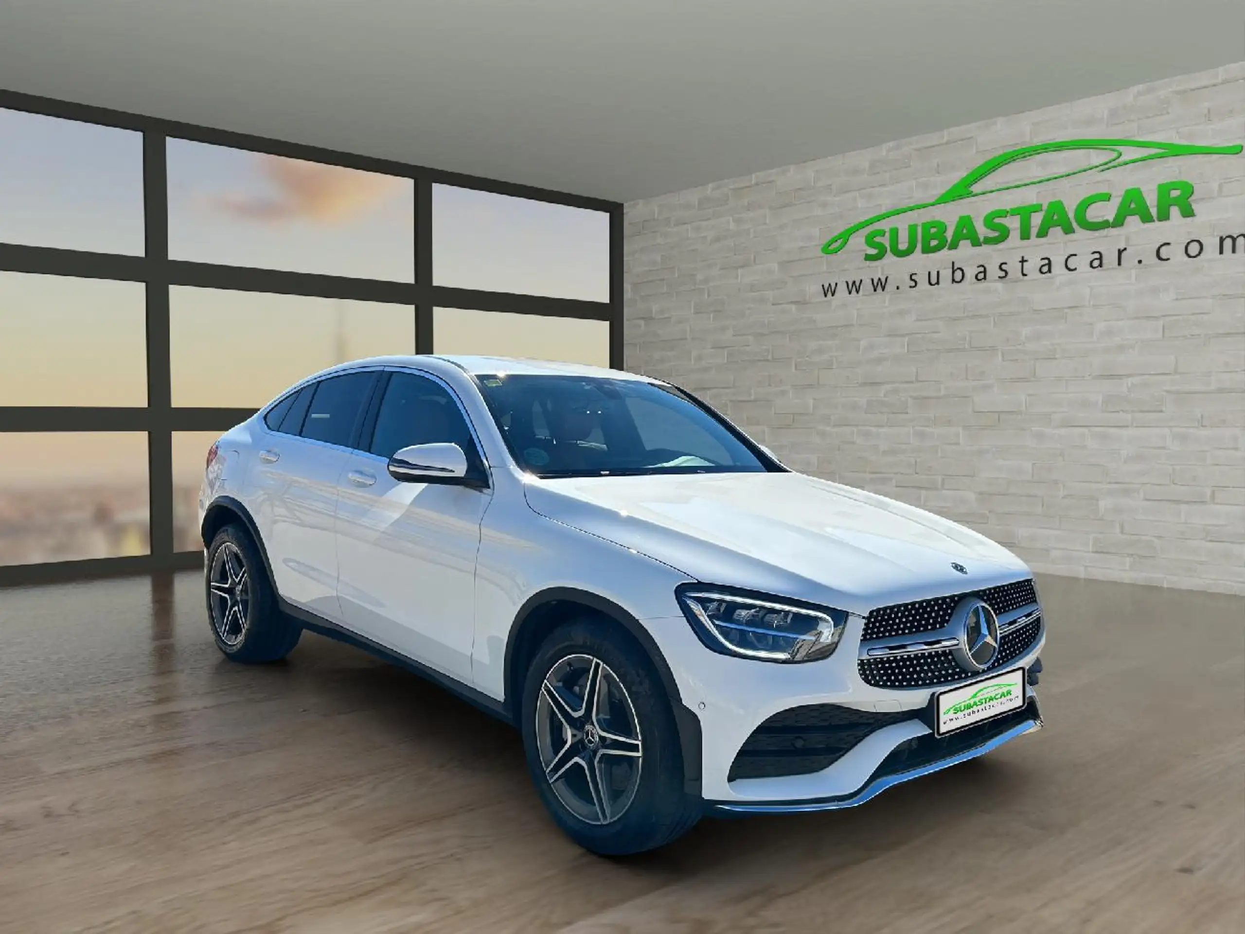 Mercedes-Benz - GLC 220